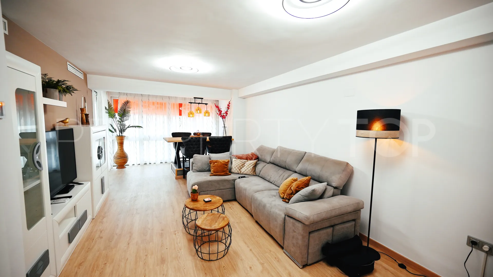 Apartment with 2 bedrooms for sale in La Carihuela