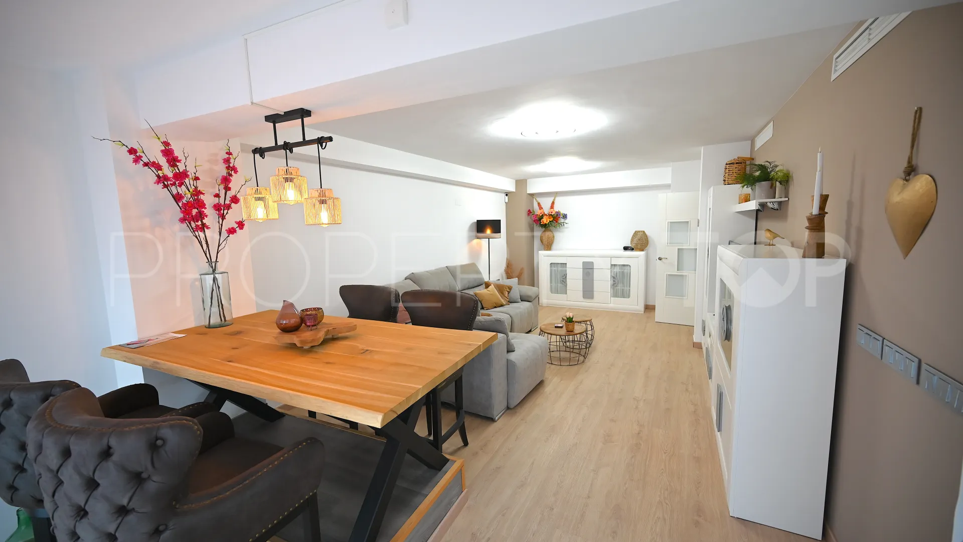 Apartment with 2 bedrooms for sale in La Carihuela