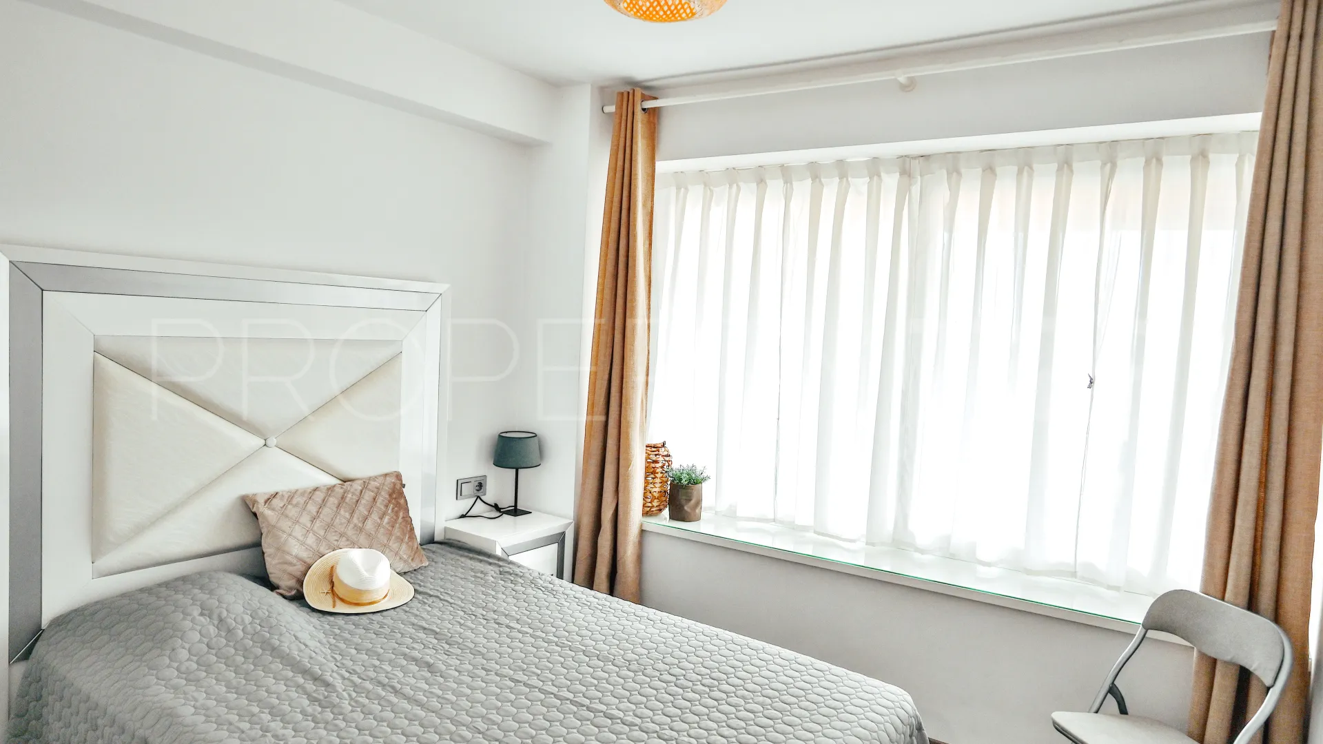 Apartment with 2 bedrooms for sale in La Carihuela