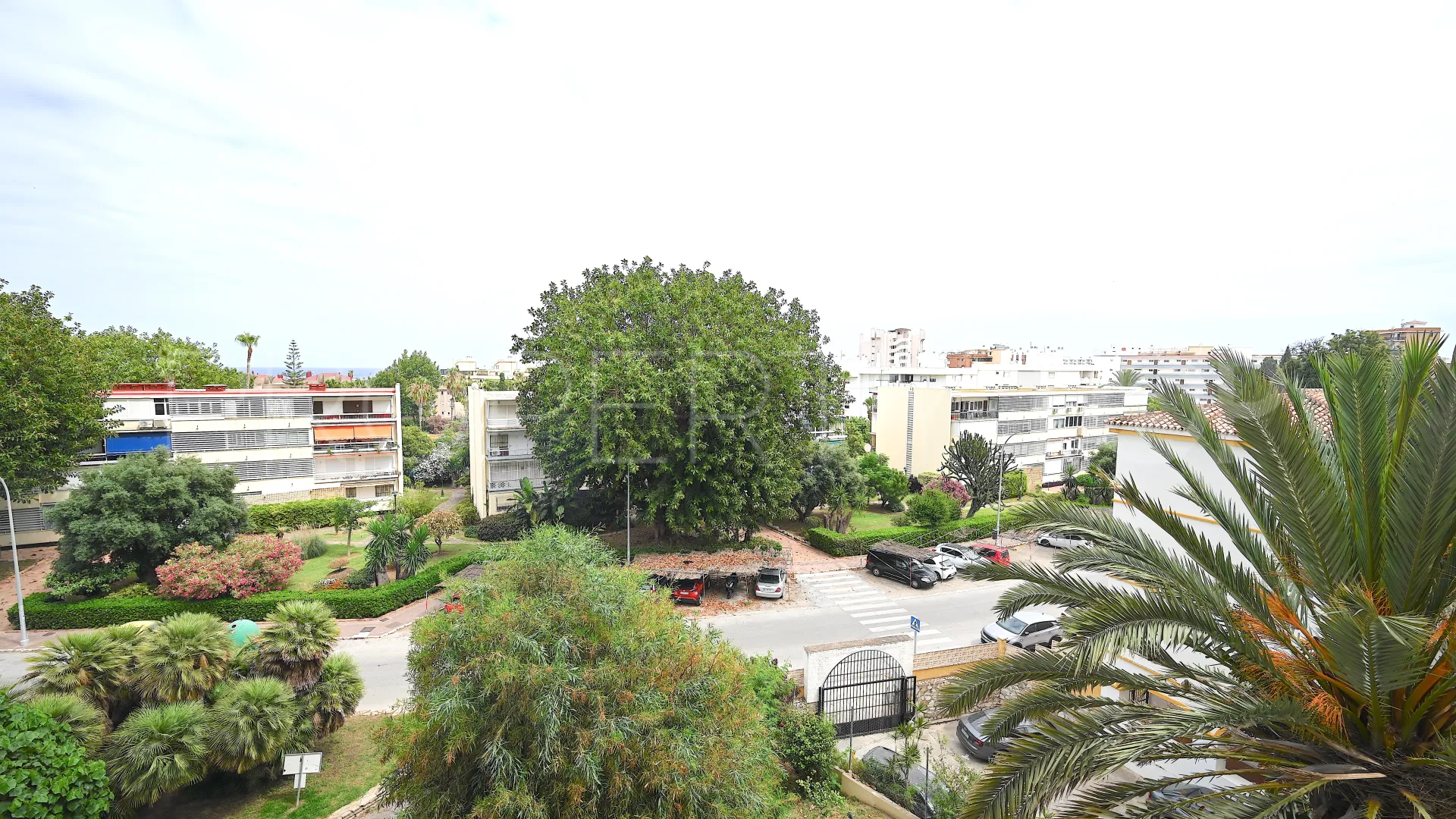 Apartment with 2 bedrooms for sale in La Carihuela