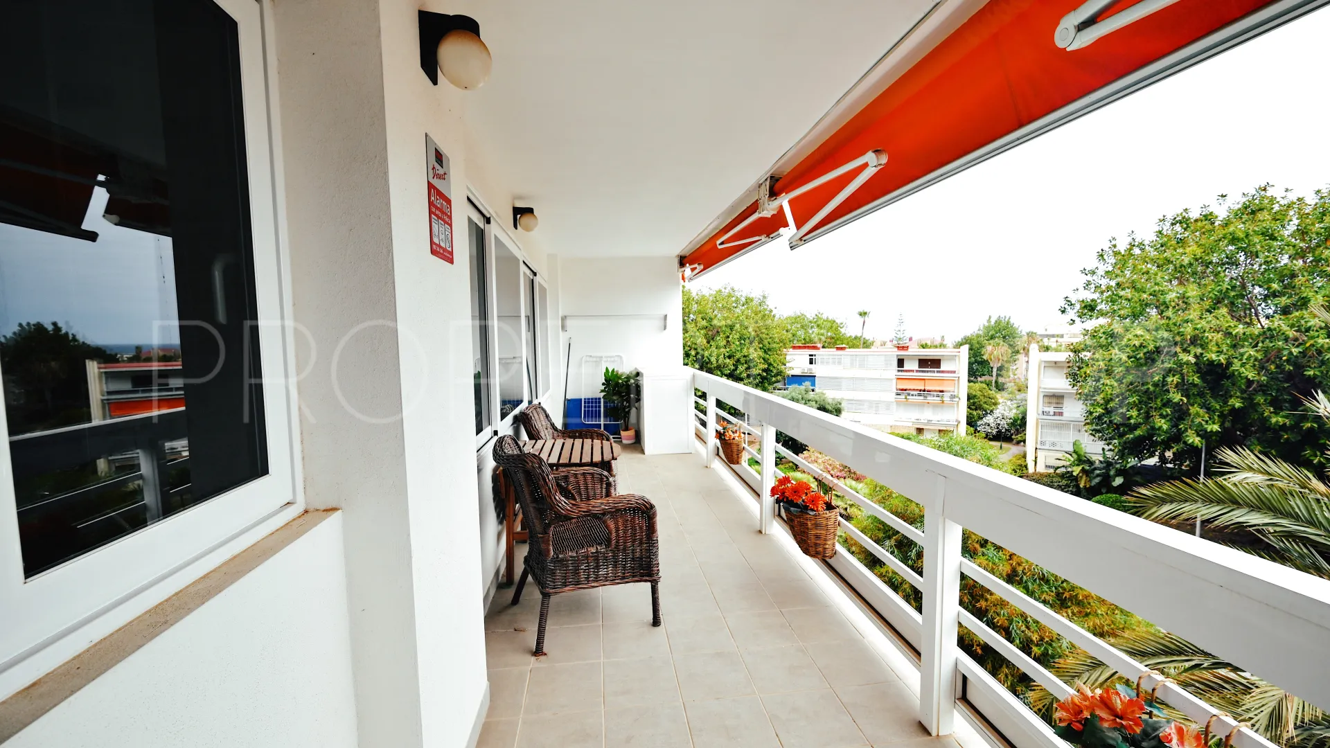 Apartment with 2 bedrooms for sale in La Carihuela