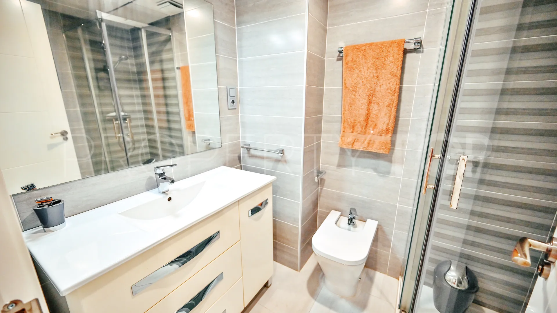 Apartment with 2 bedrooms for sale in La Carihuela