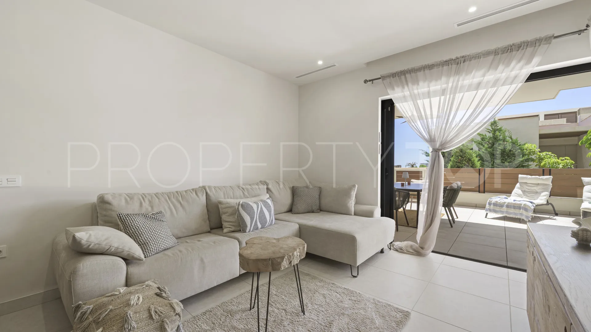 Cala de Mijas, apartamento planta baja en venta de 2 dormitorios