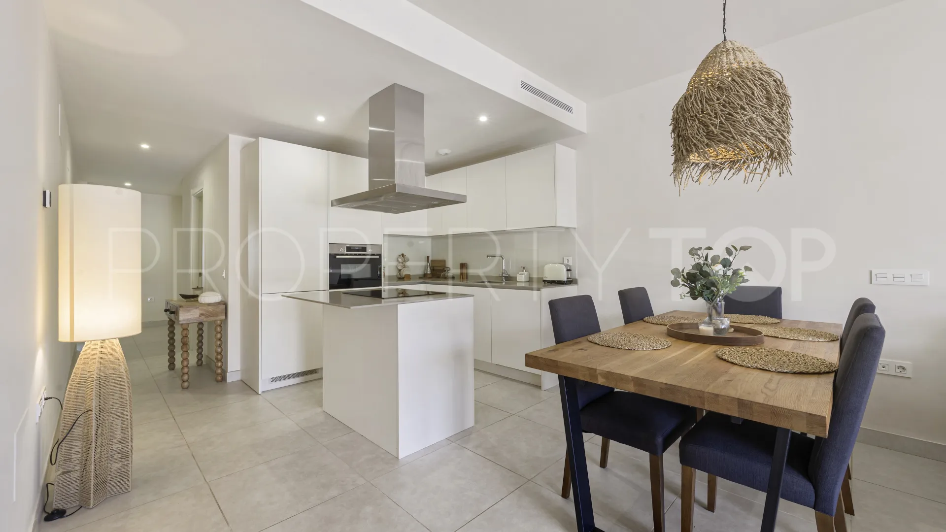 Cala de Mijas, apartamento planta baja en venta de 2 dormitorios