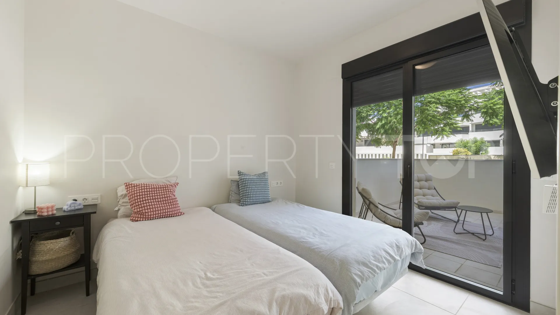 Cala de Mijas, apartamento planta baja en venta de 2 dormitorios