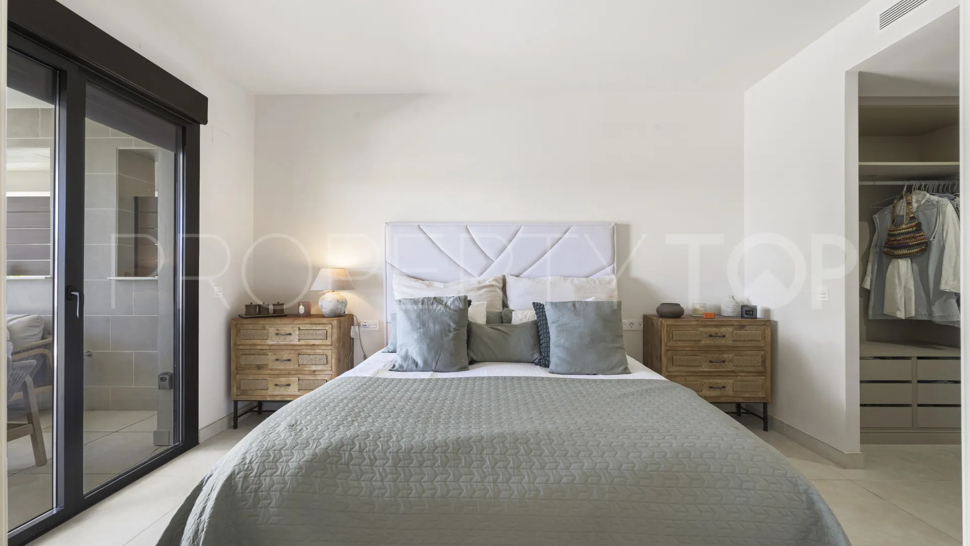 Cala de Mijas, apartamento planta baja en venta de 2 dormitorios