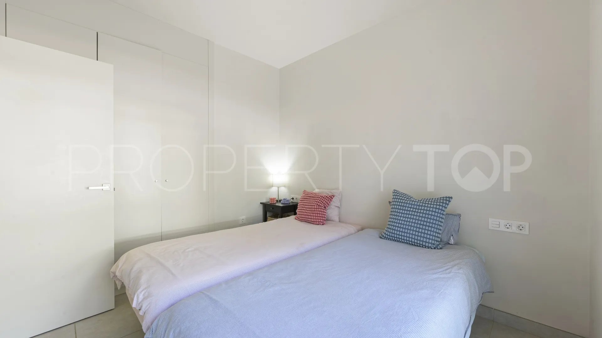 Cala de Mijas, apartamento planta baja en venta de 2 dormitorios
