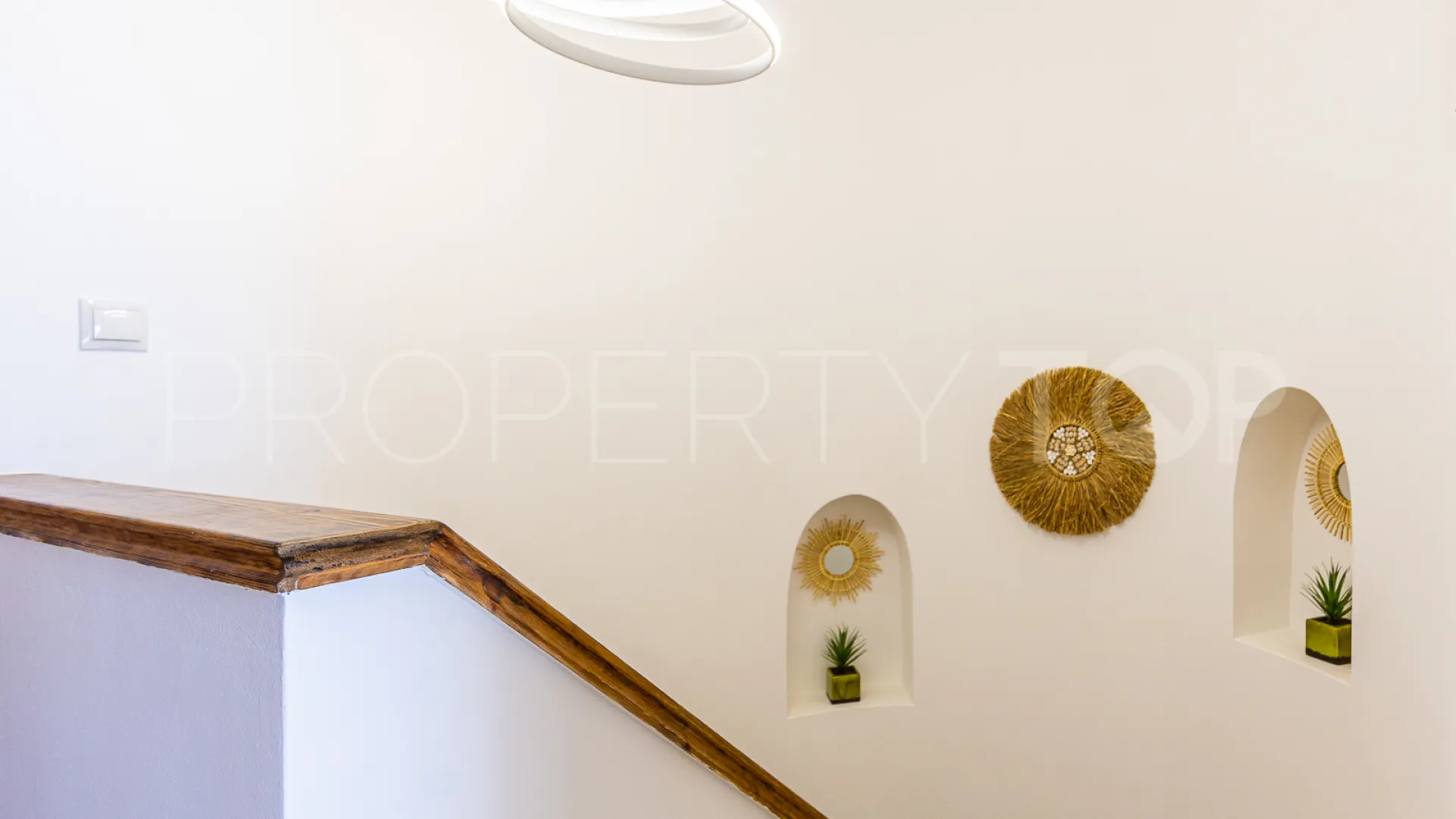 4 bedrooms semi detached house in Calahonda for sale