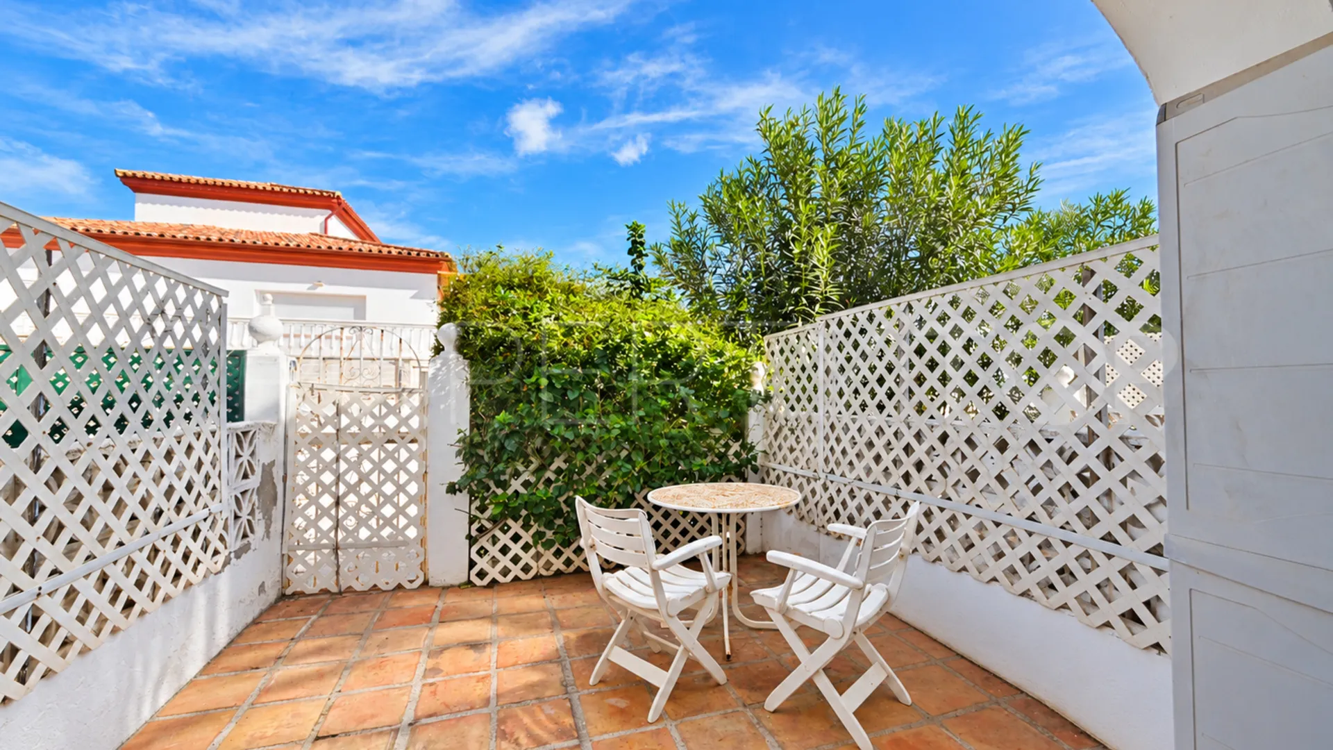 Town house with 2 bedrooms for sale in Calahonda