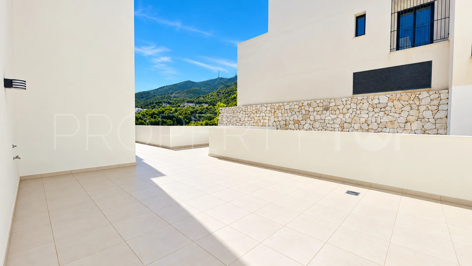 Apartamento en venta en Benalmadena Pueblo de 2 dormitorios