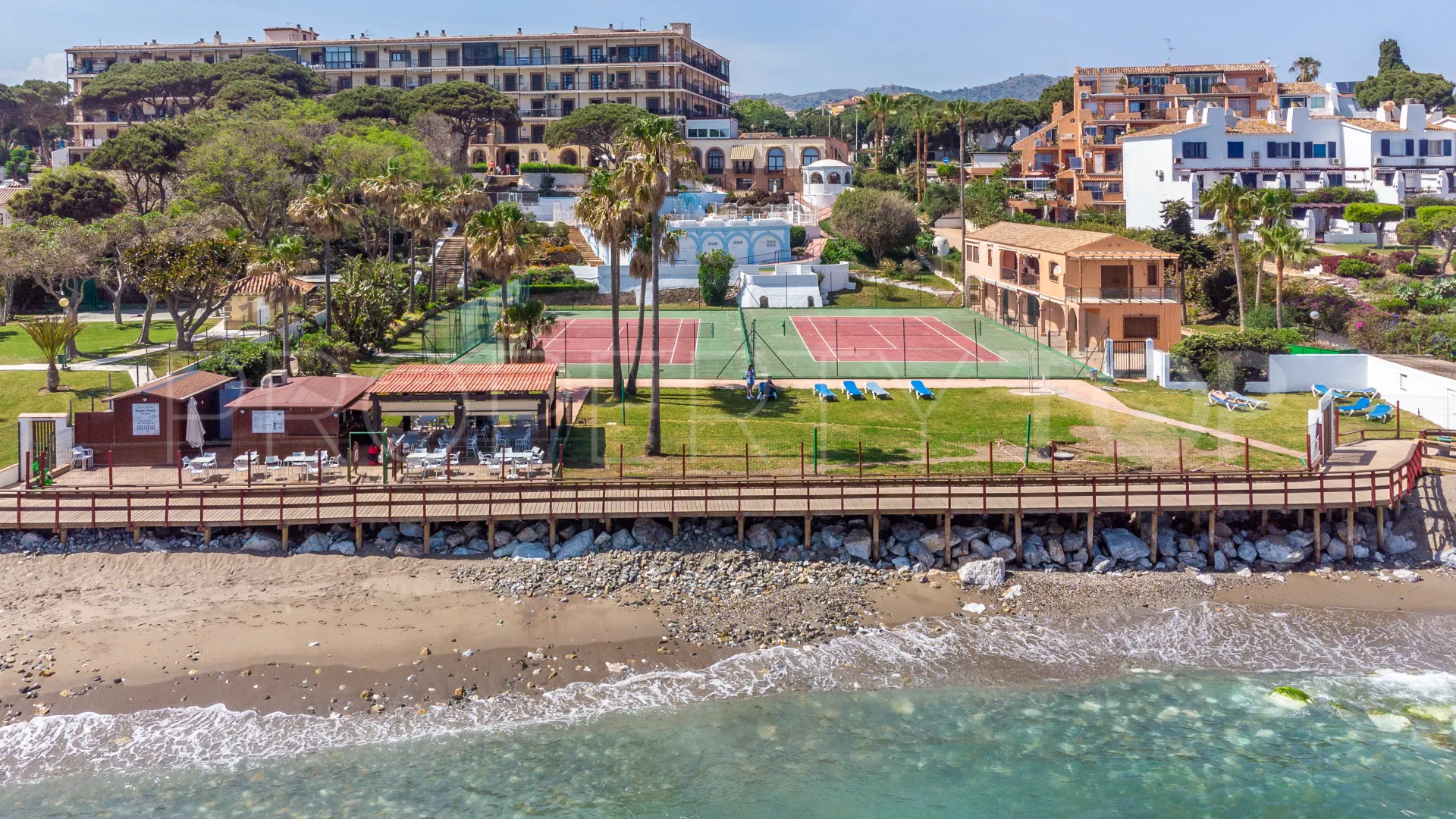 2 bedrooms apartment in Calahonda for sale