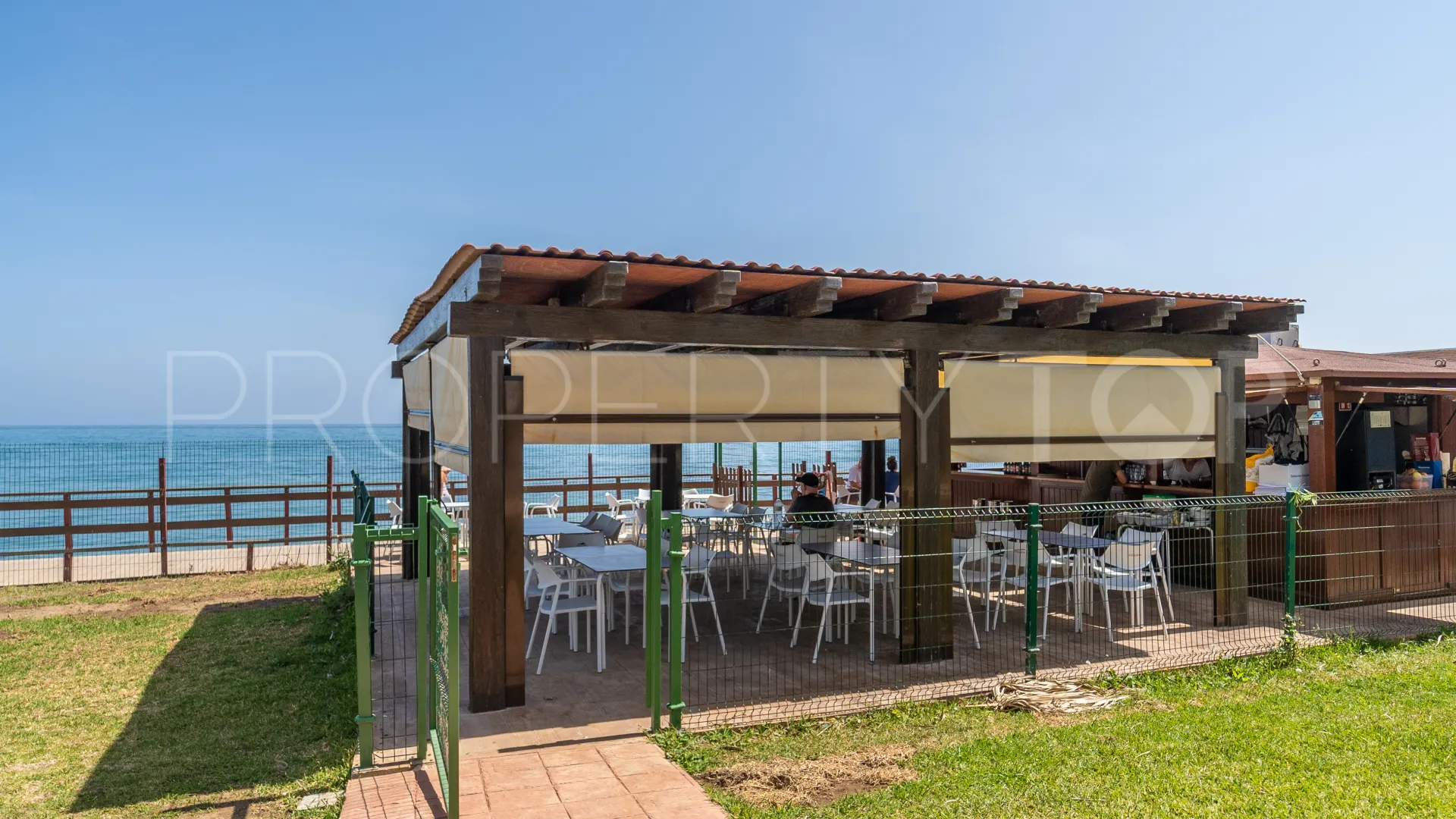 2 bedrooms apartment in Calahonda for sale