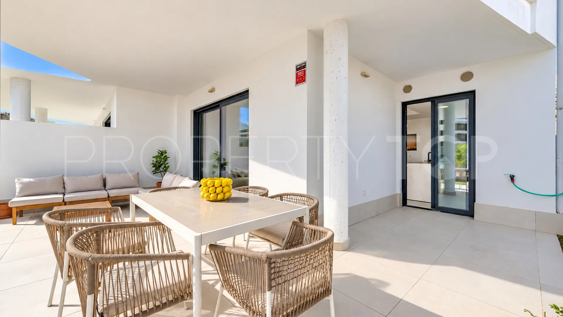 Comprar apartamento planta baja en El Higueron