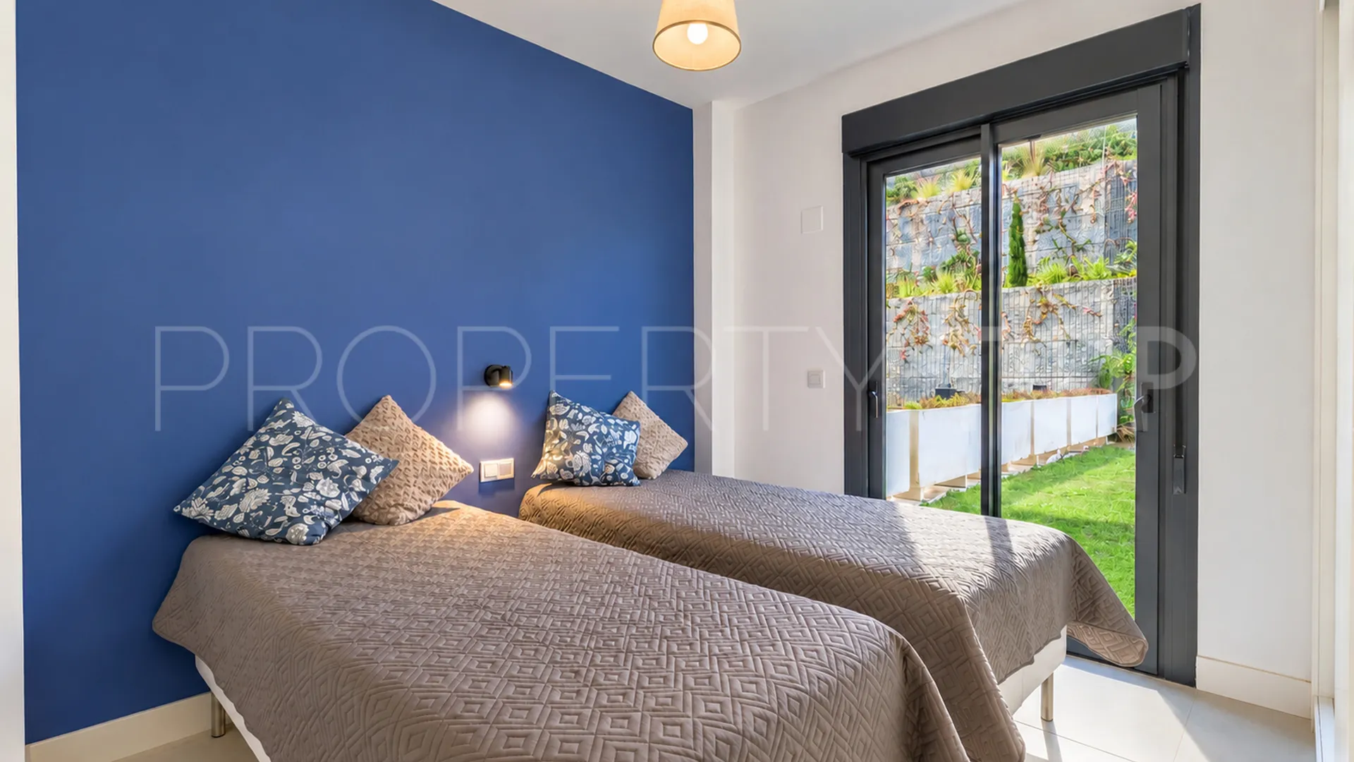 Comprar apartamento planta baja en El Higueron