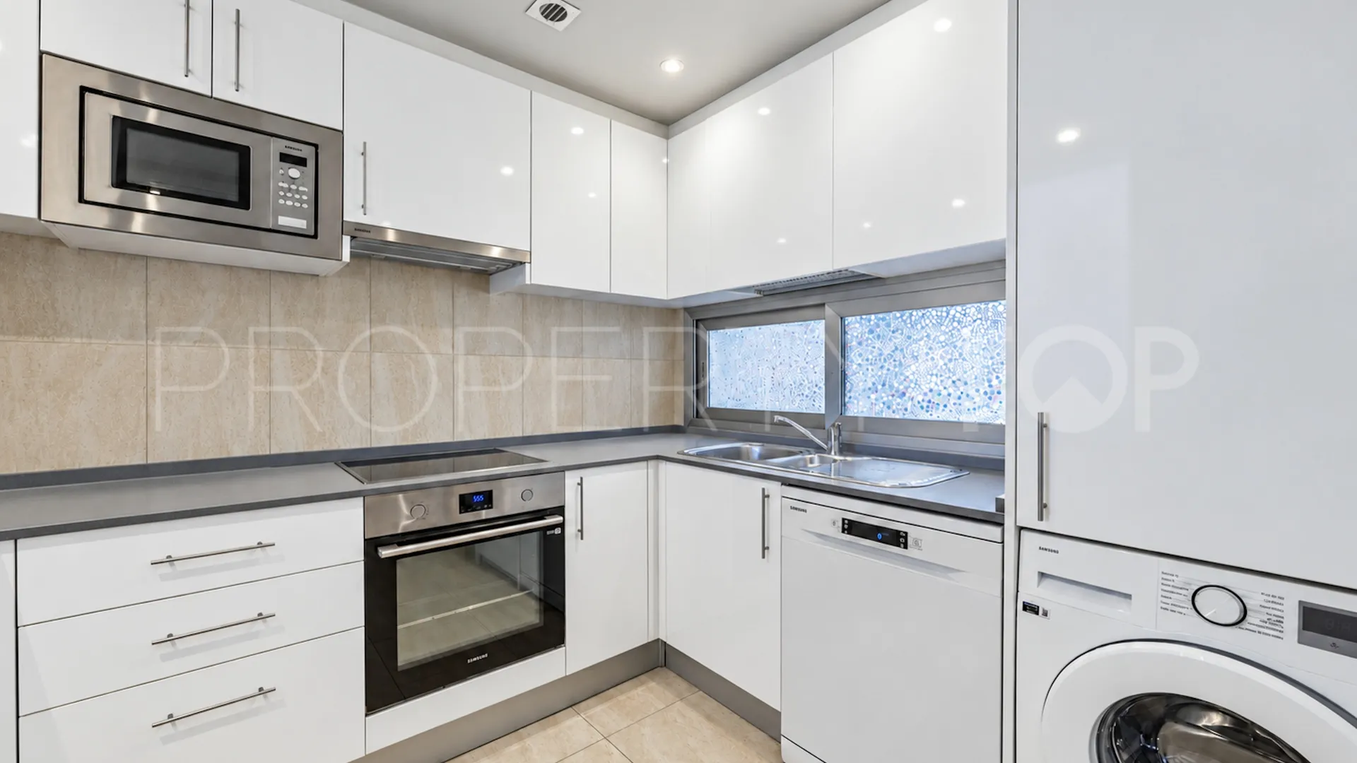 Cala de Mijas, apartamento con 2 dormitorios en venta