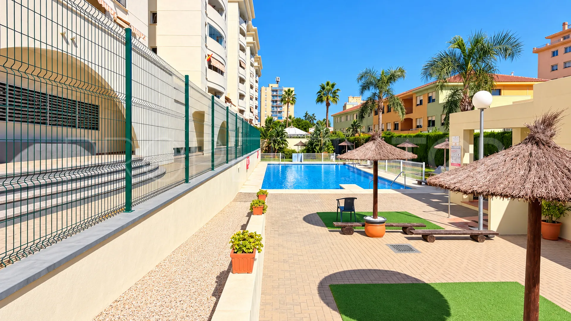 Se vende apartamento de 2 dormitorios en Fuengirola