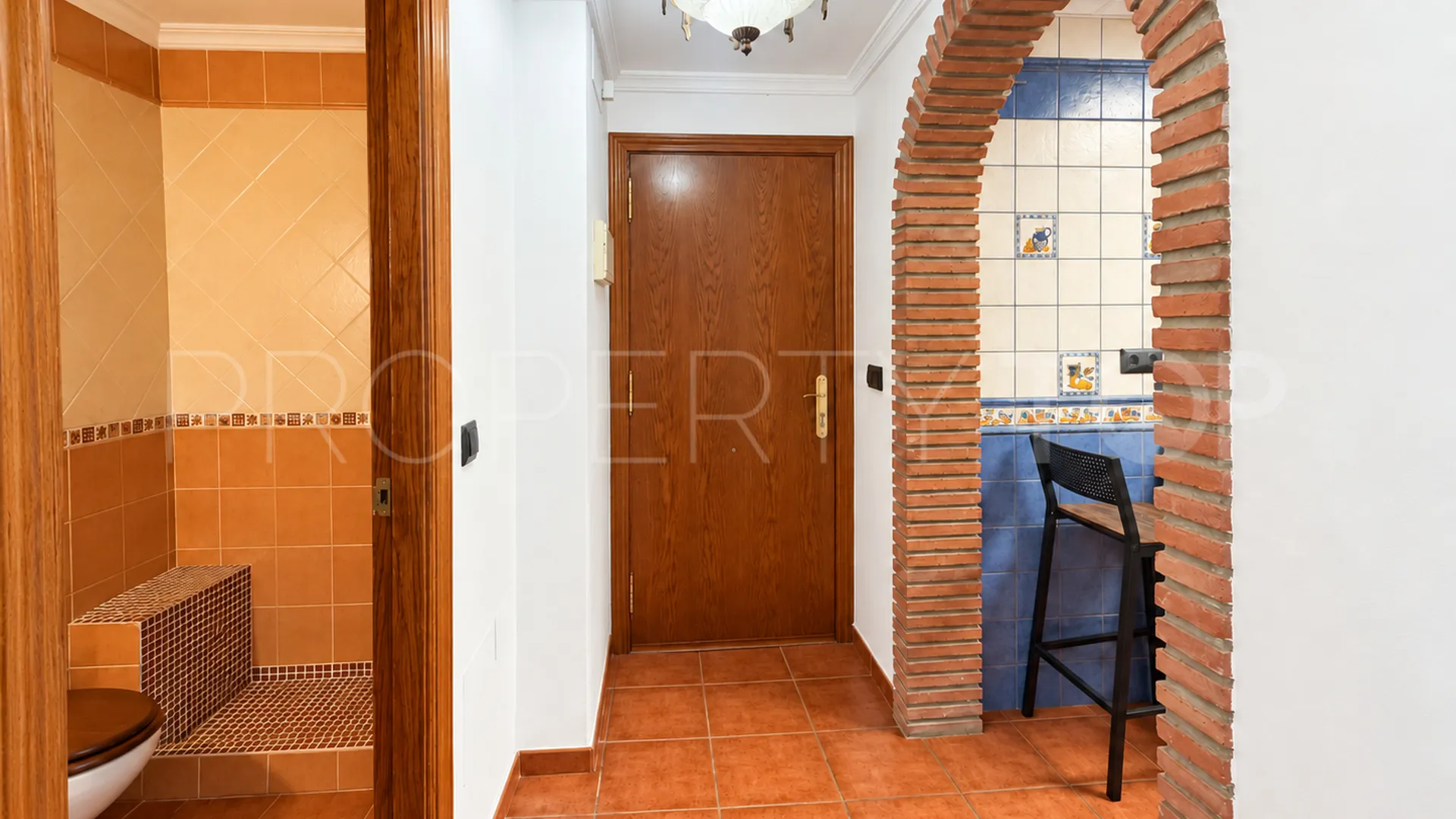 Se vende apartamento de 2 dormitorios en Fuengirola