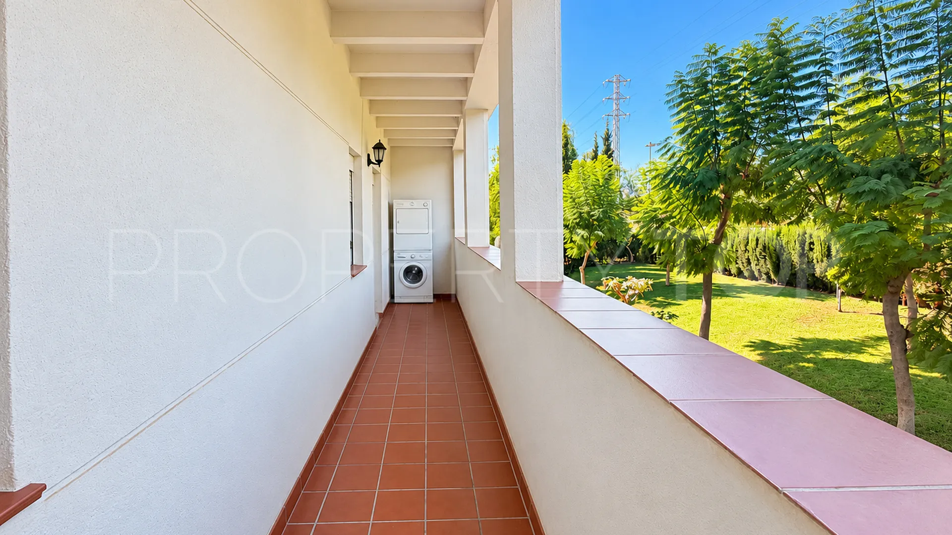 Se vende apartamento de 2 dormitorios en Fuengirola