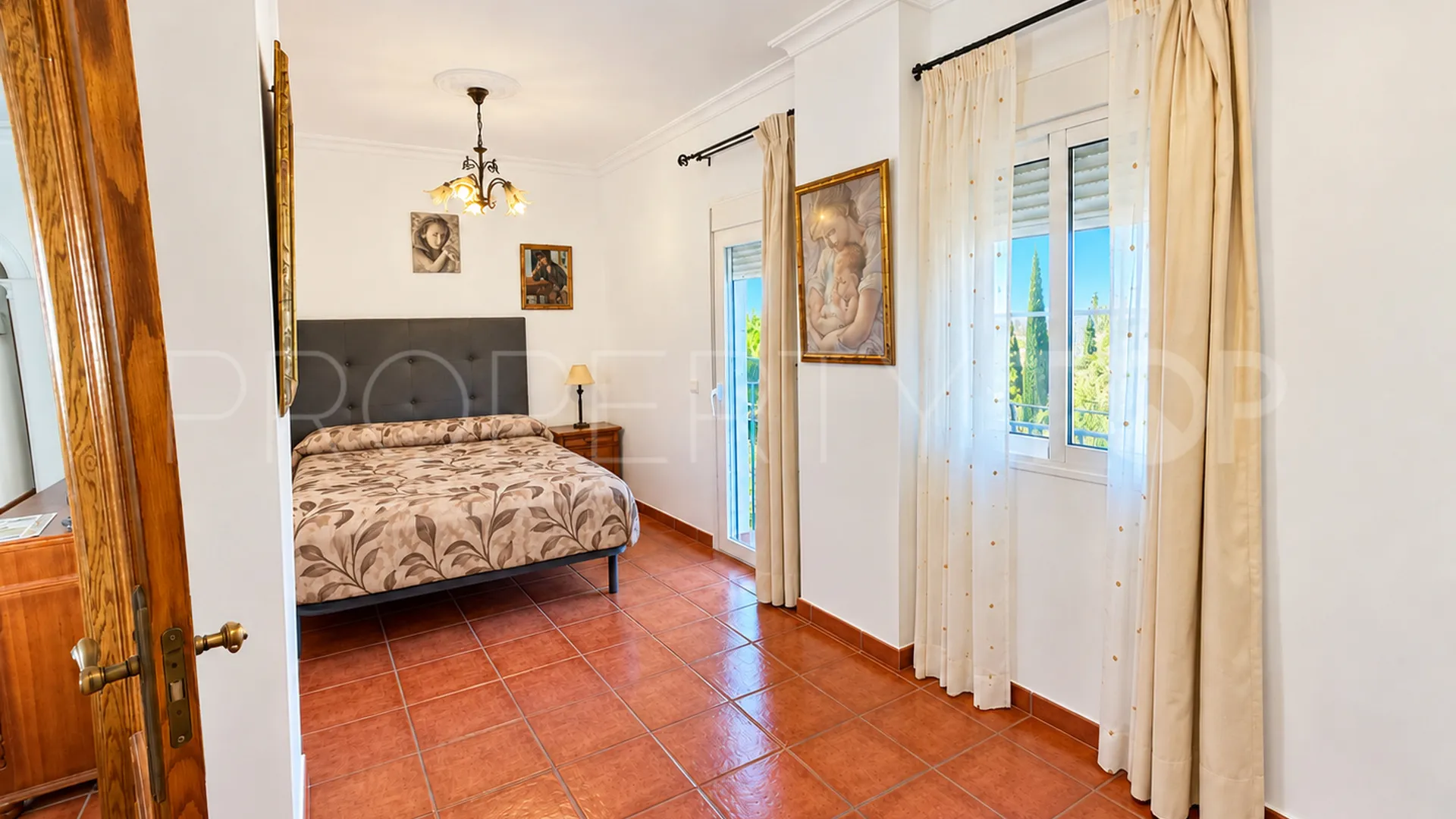 Se vende apartamento de 2 dormitorios en Fuengirola