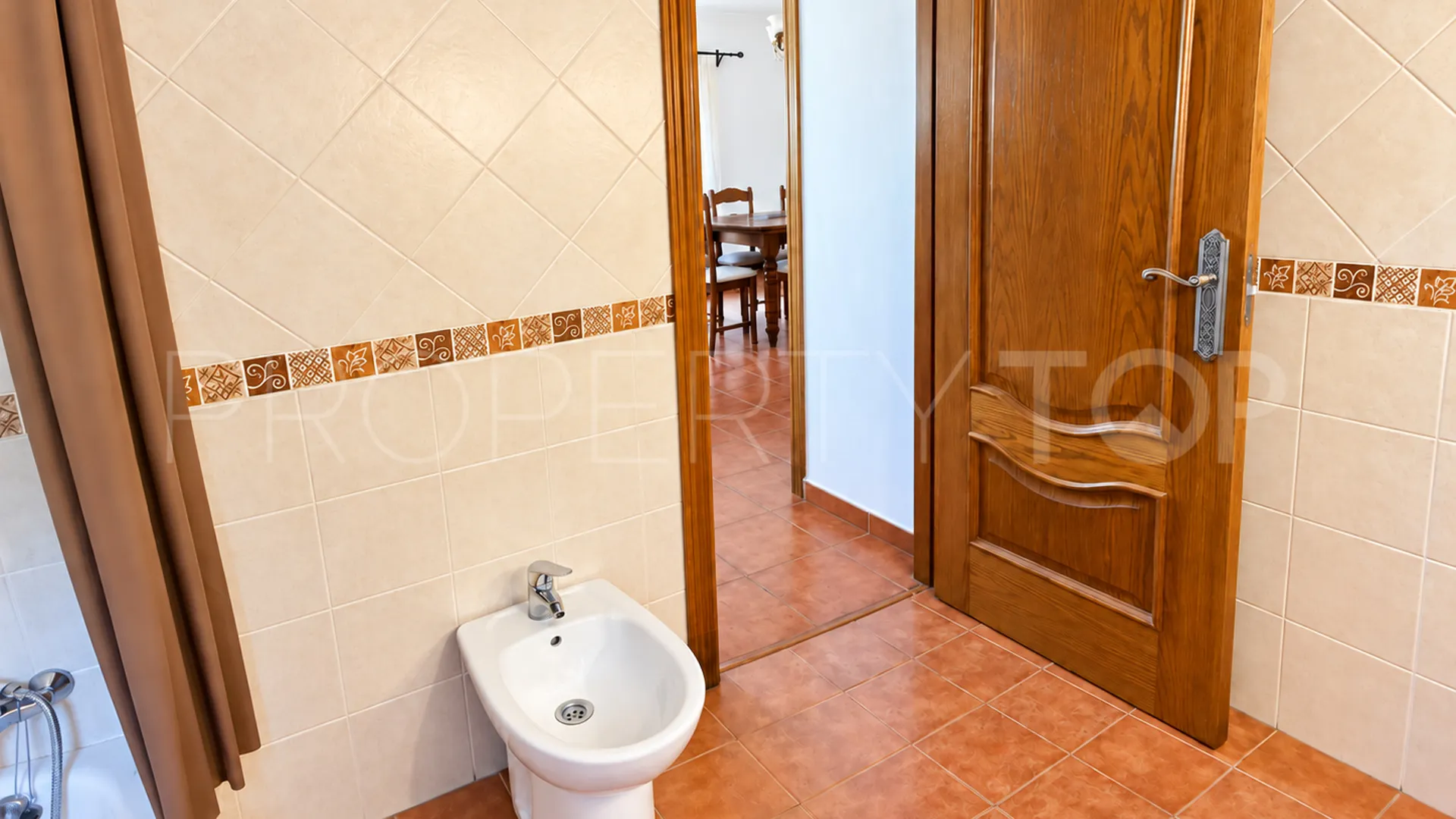 Se vende apartamento de 2 dormitorios en Fuengirola