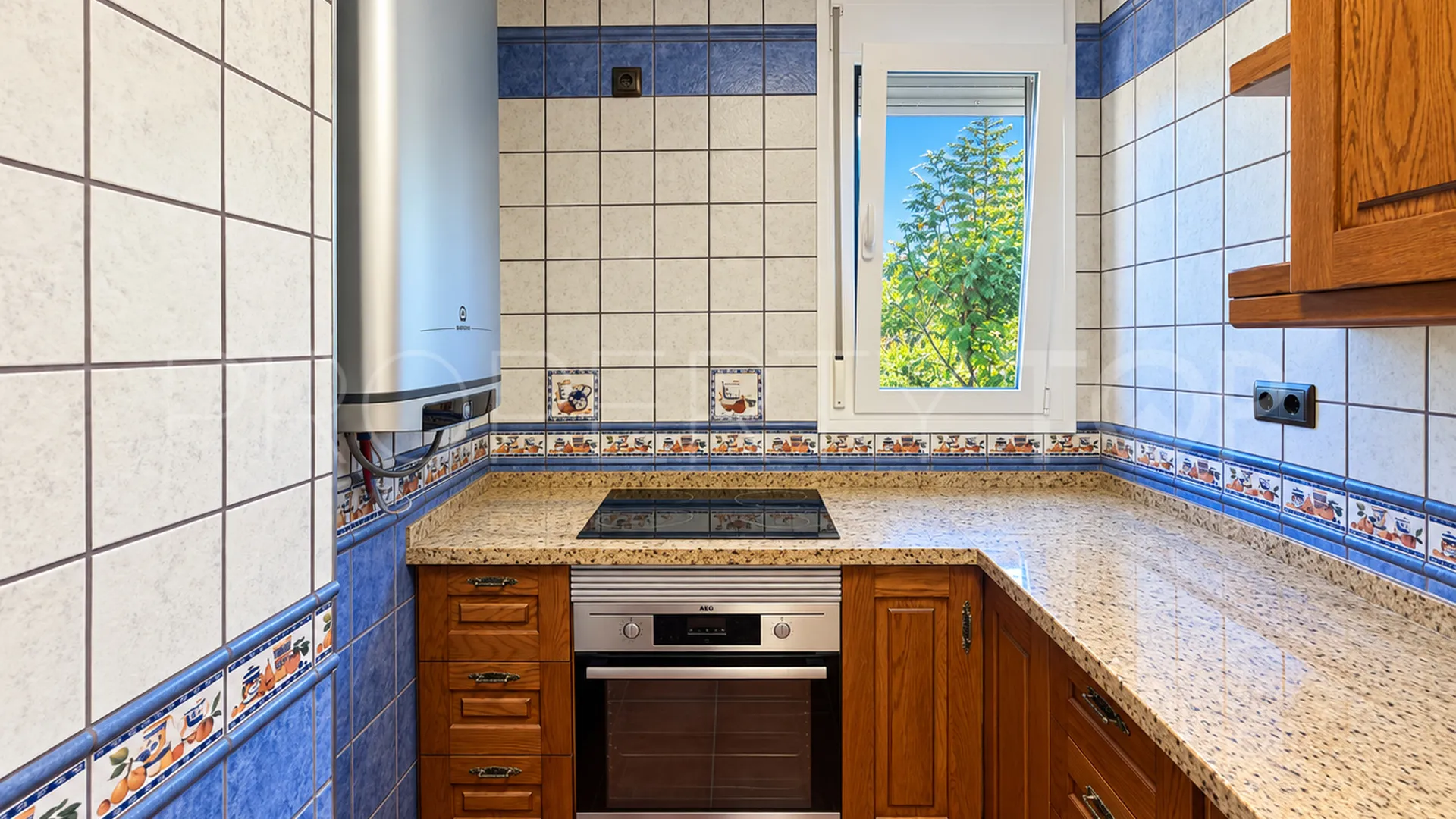 Se vende apartamento de 2 dormitorios en Fuengirola