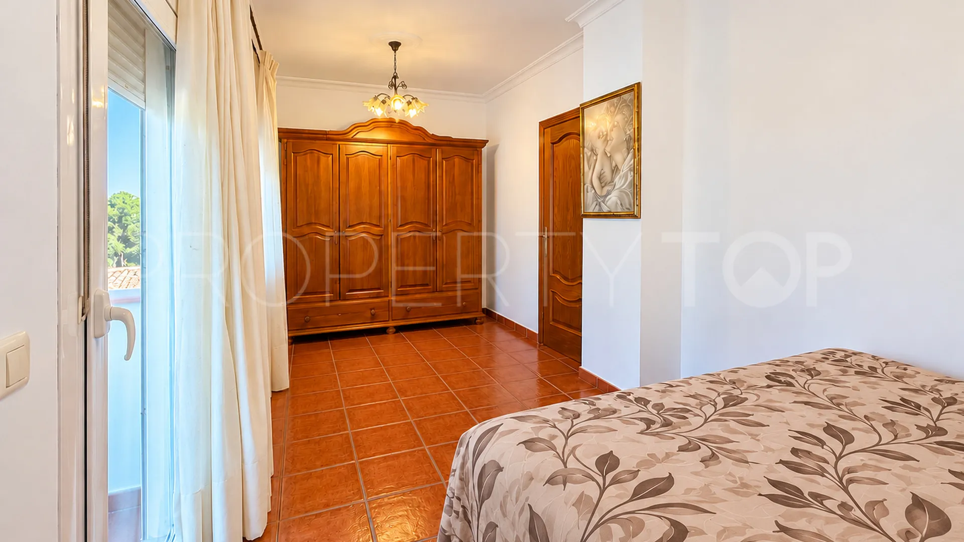 Se vende apartamento de 2 dormitorios en Fuengirola