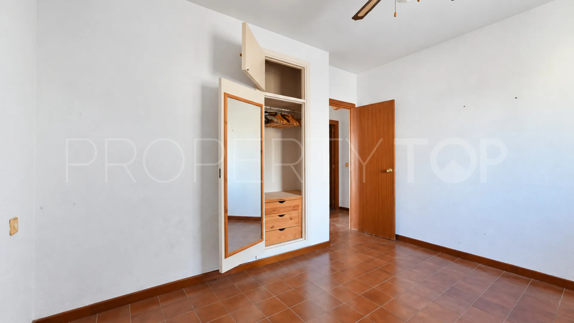Apartamento a la venta en Calahonda