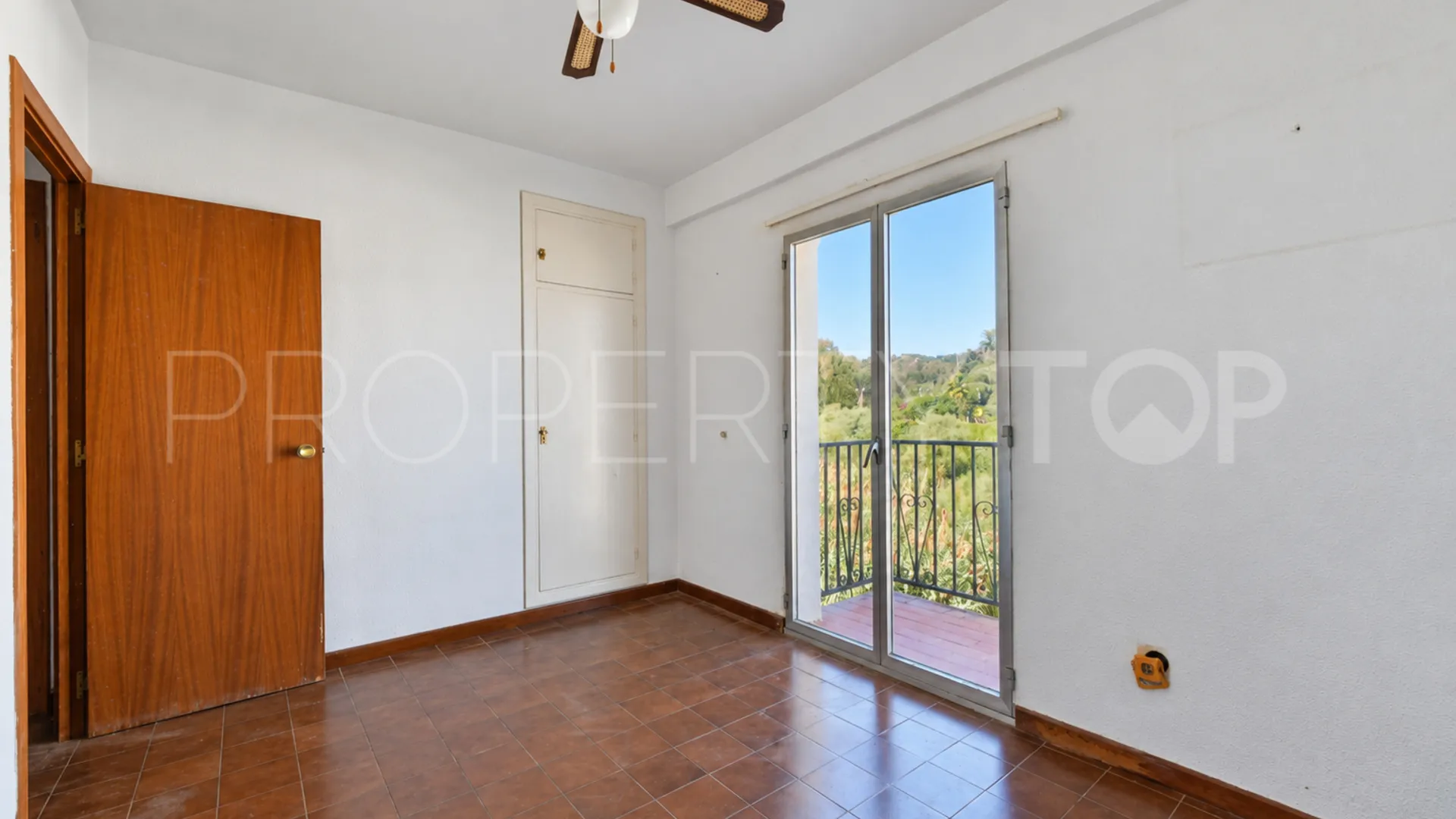 Apartamento a la venta en Calahonda