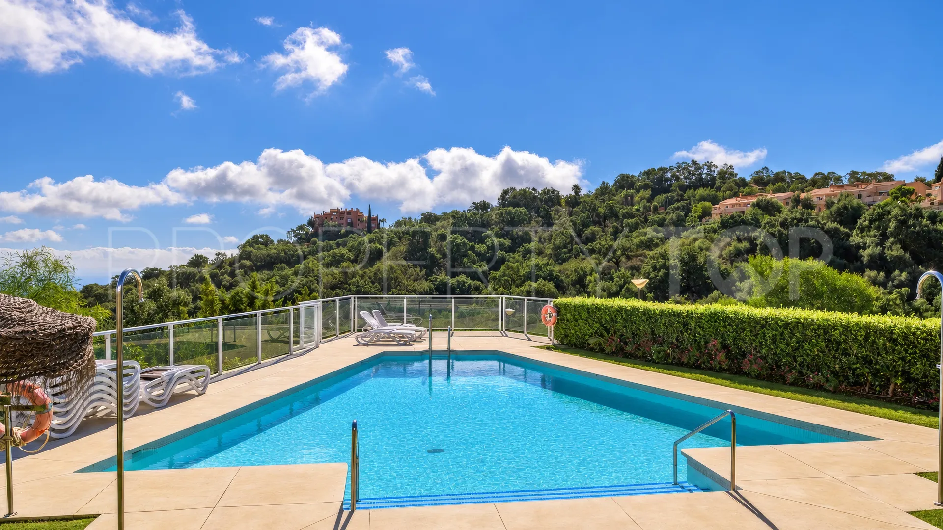 2 bedrooms ground floor apartment in La Mairena for sale