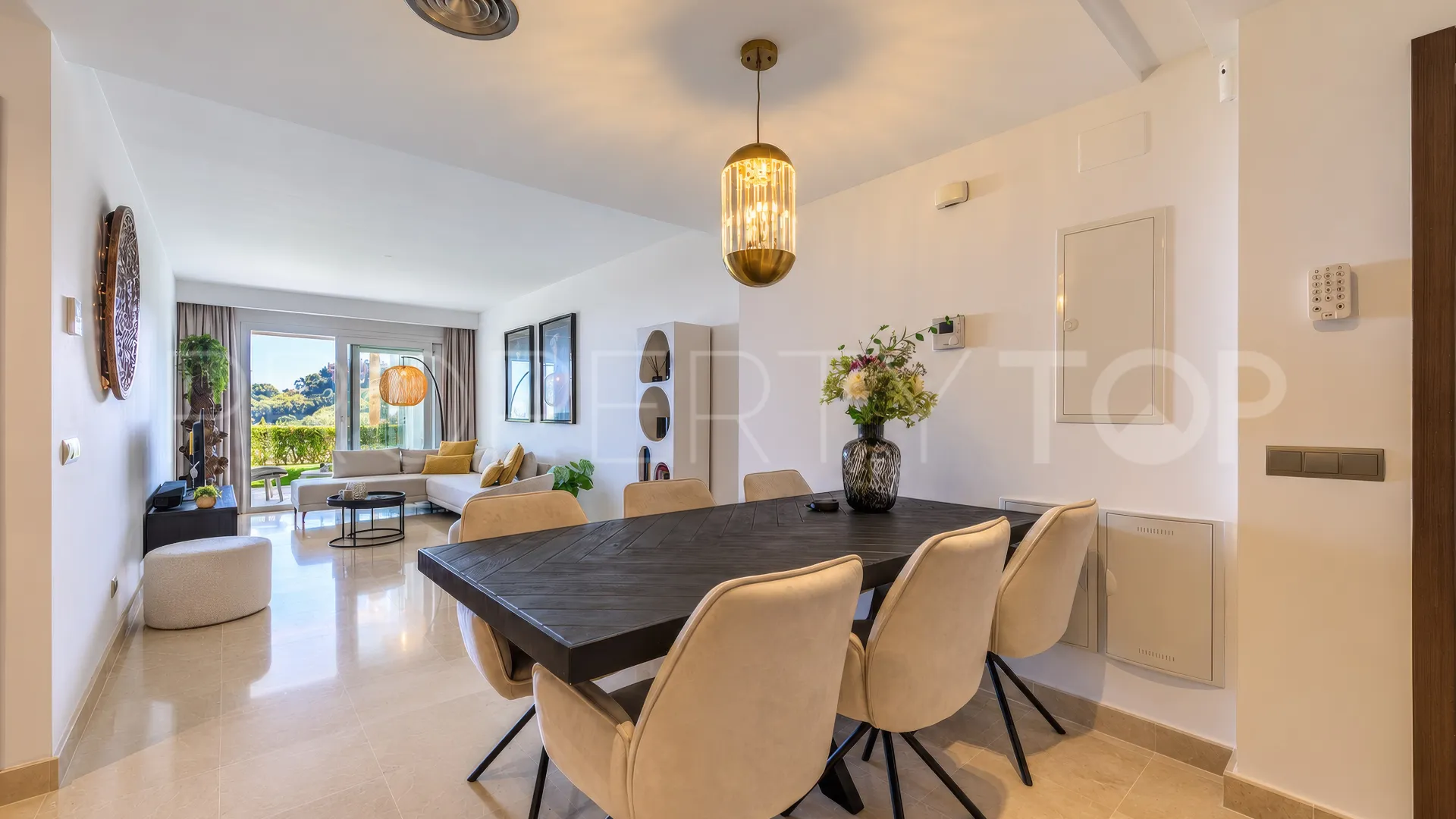 2 bedrooms ground floor apartment in La Mairena for sale