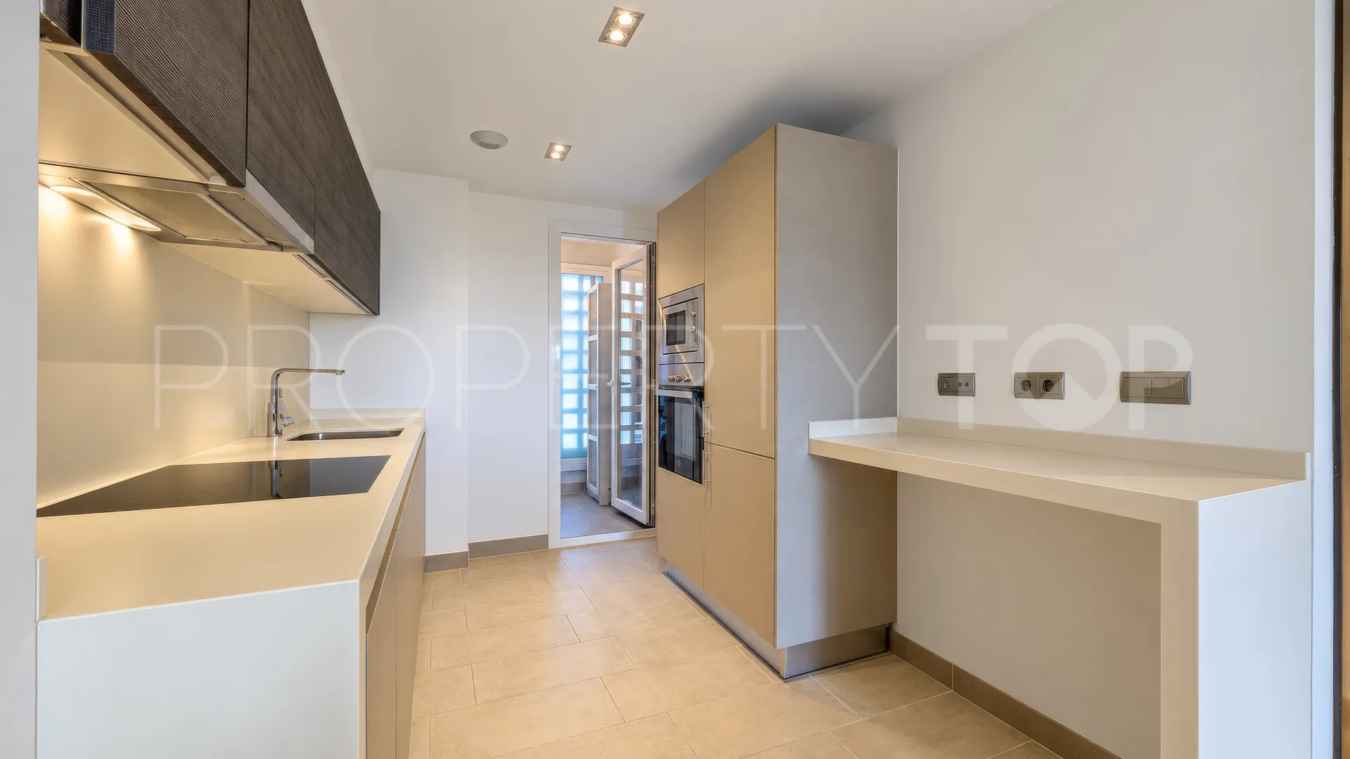 2 bedrooms ground floor apartment in La Mairena for sale