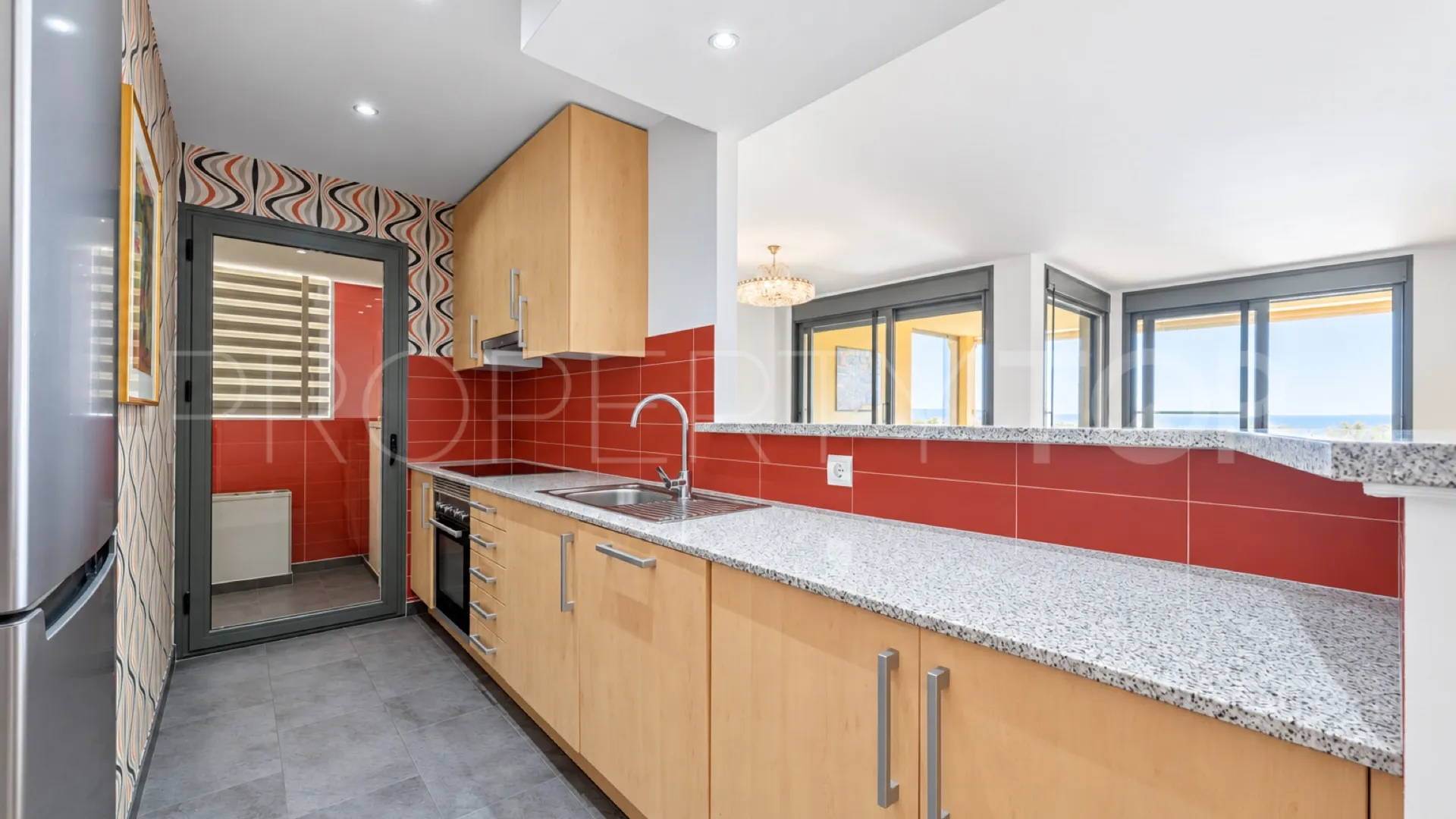 For sale apartment with 2 bedrooms in Calahonda