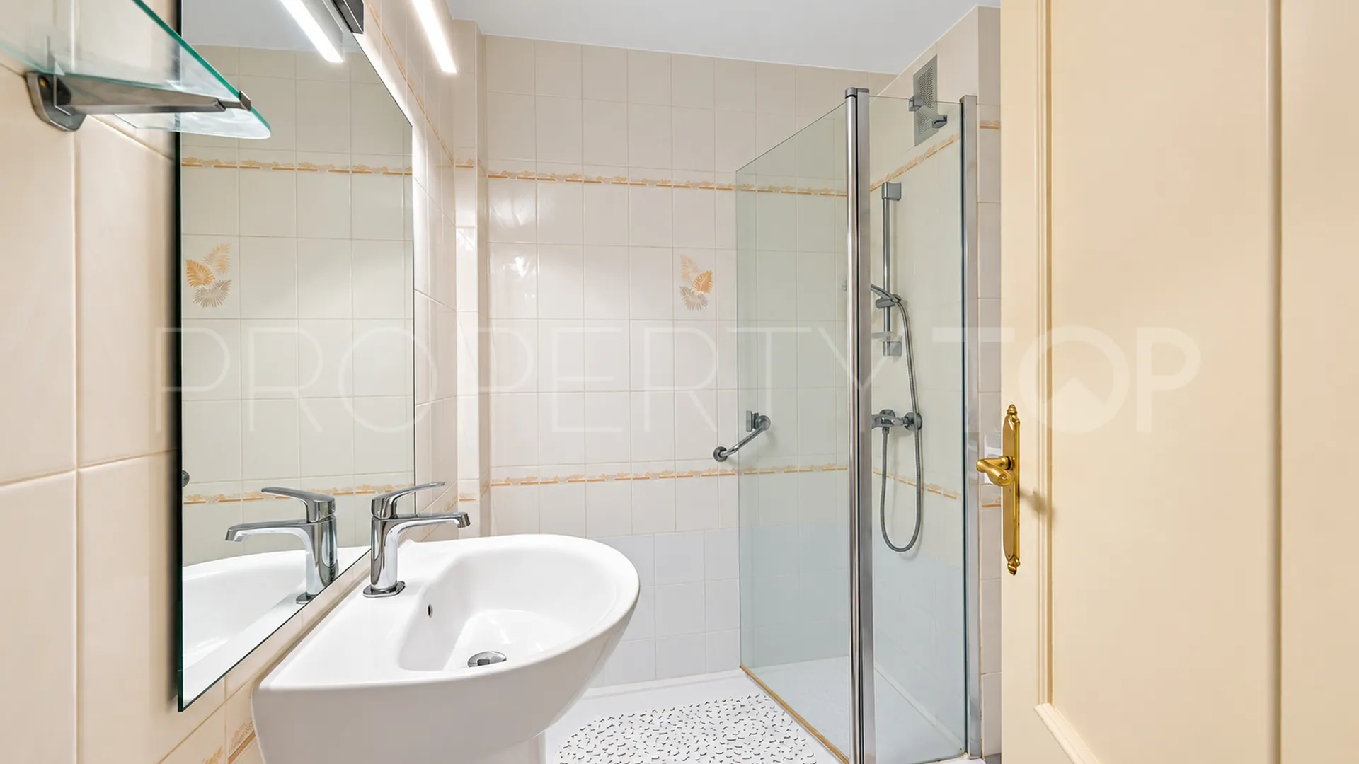 Apartamento planta baja en venta en Riviera del Sol