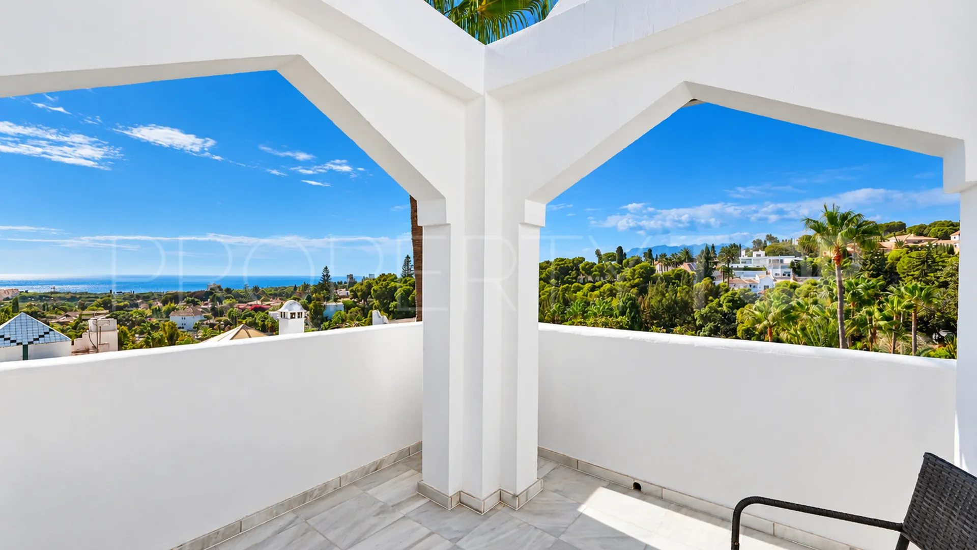 Se vende Ático en La Reserva de Marbella de 2 dormitorios