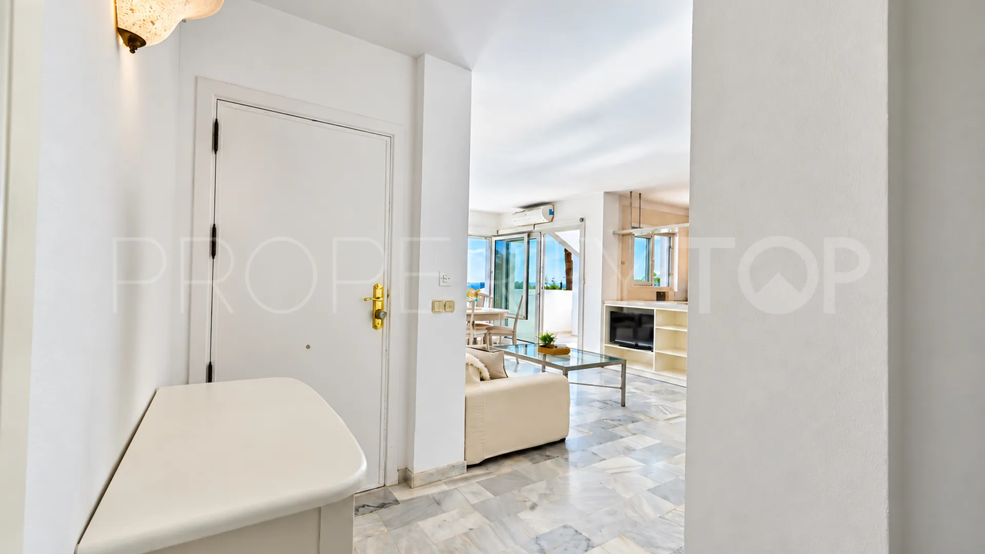 Se vende Ático en La Reserva de Marbella de 2 dormitorios