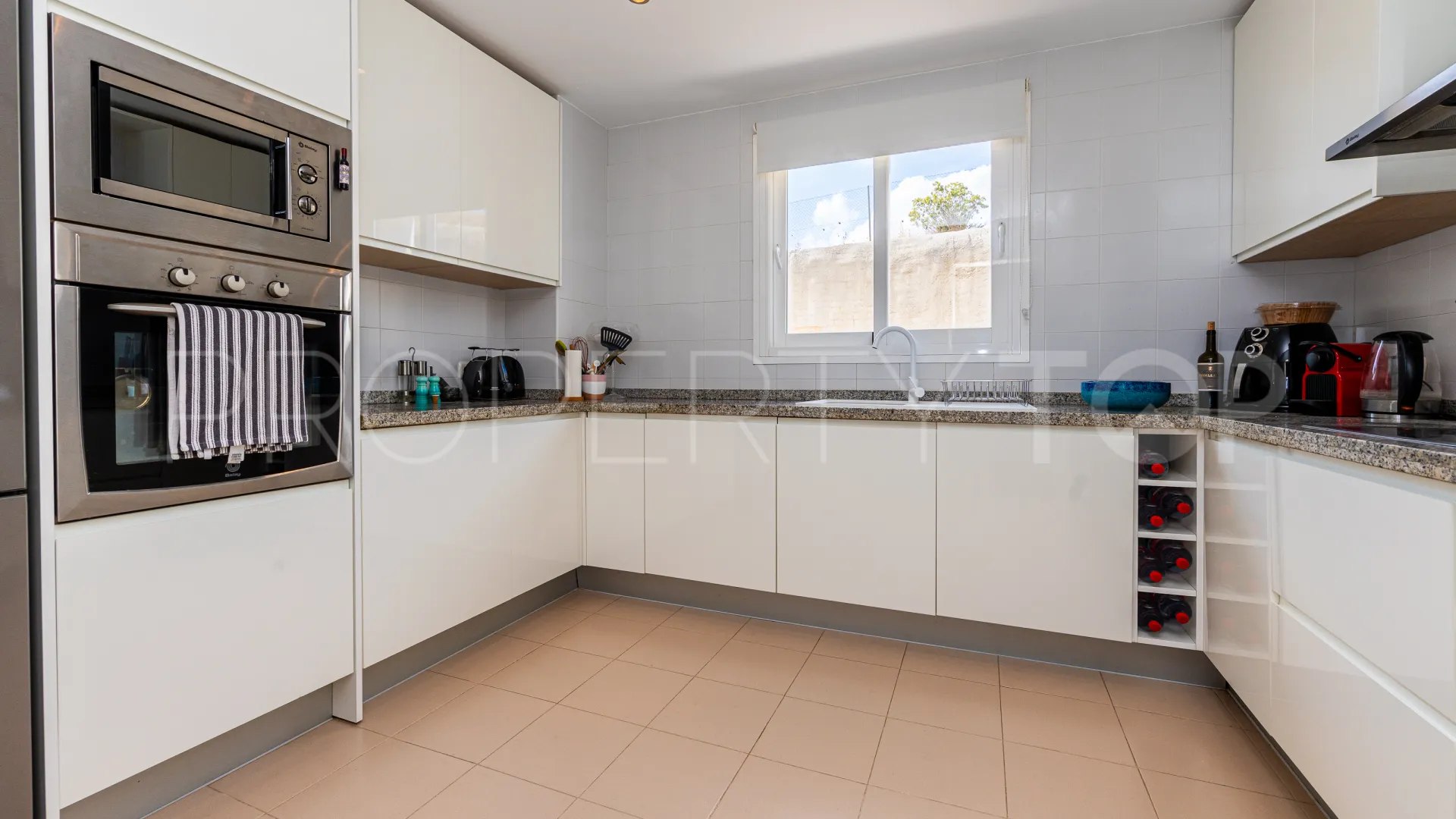 Calahonda, apartamento a la venta