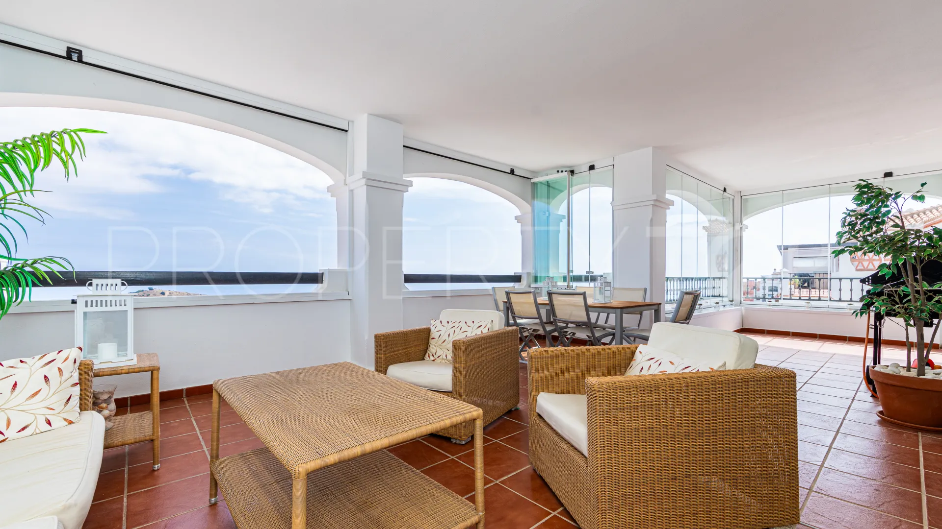 Calahonda, apartamento a la venta