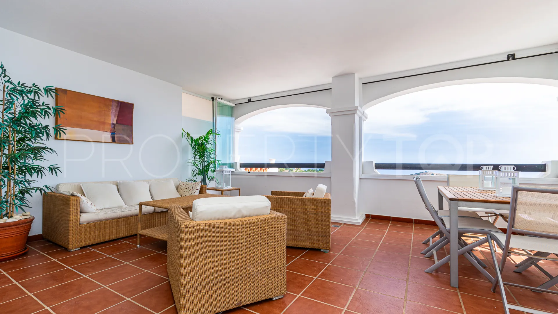 Calahonda, apartamento a la venta