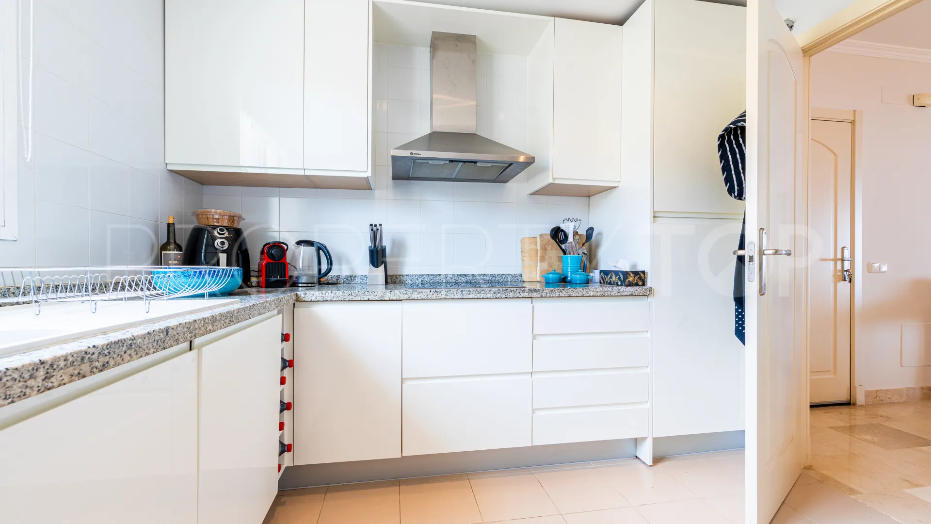 Calahonda, apartamento a la venta