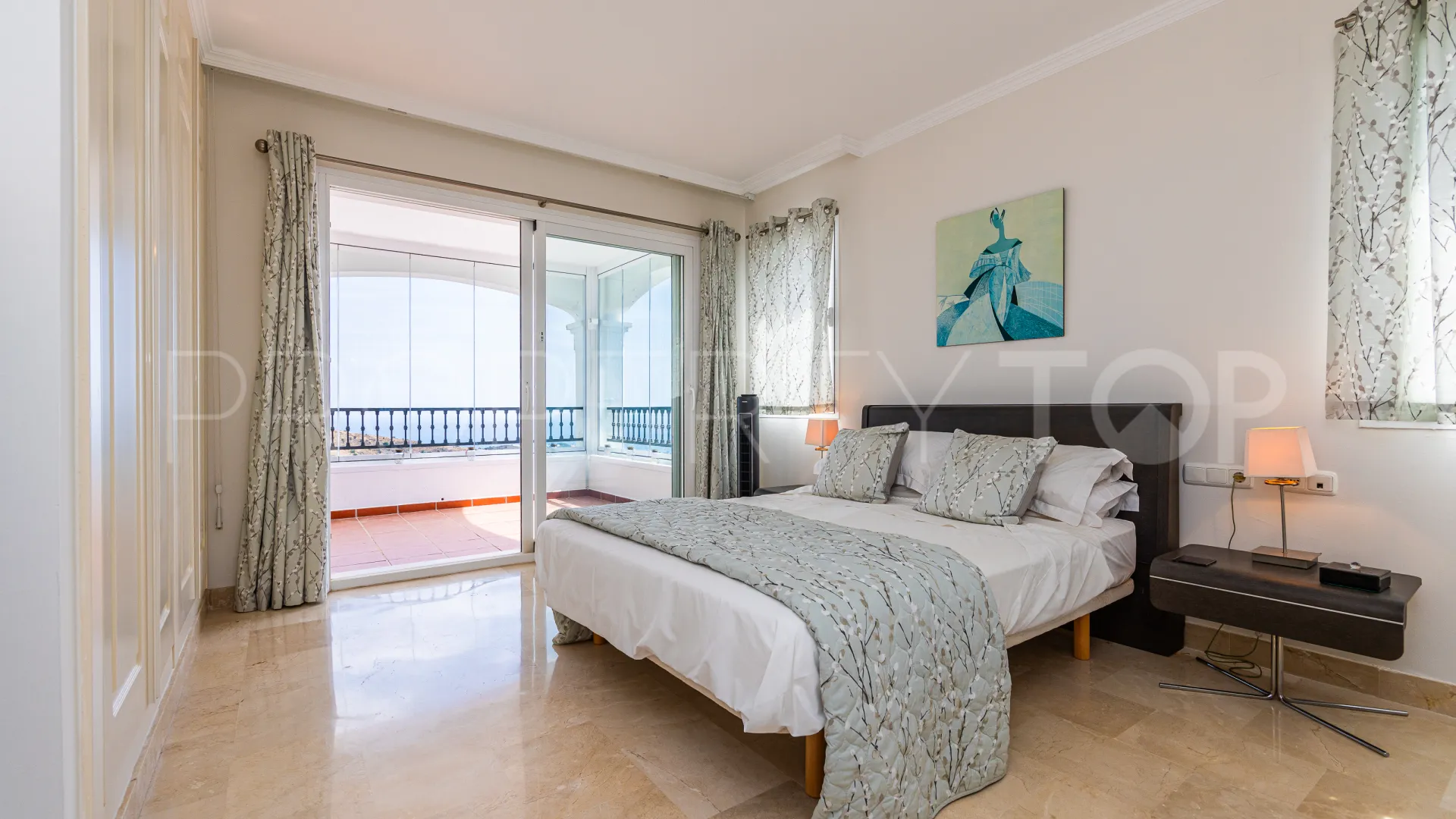 Calahonda, apartamento a la venta