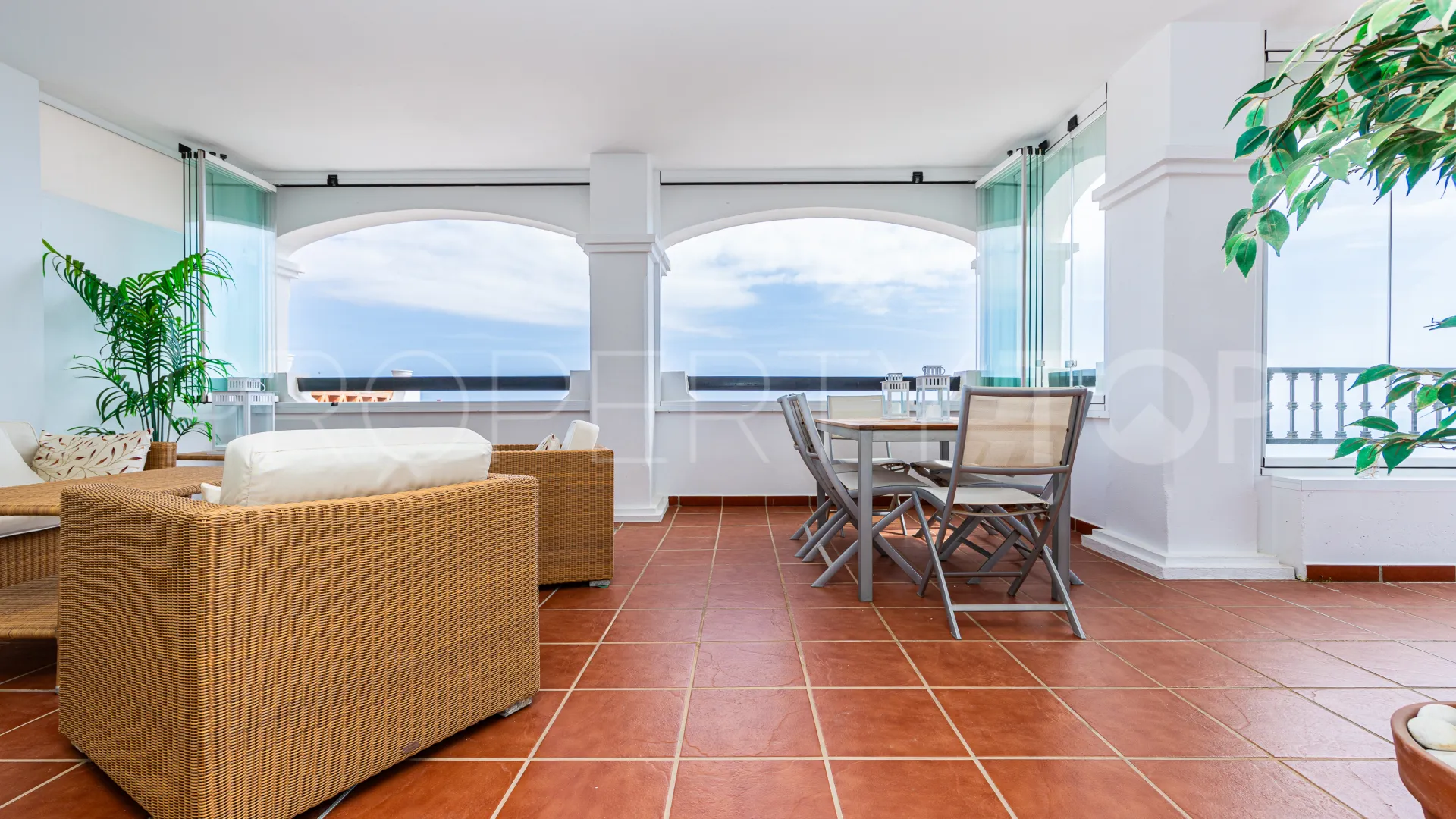 Calahonda, apartamento a la venta