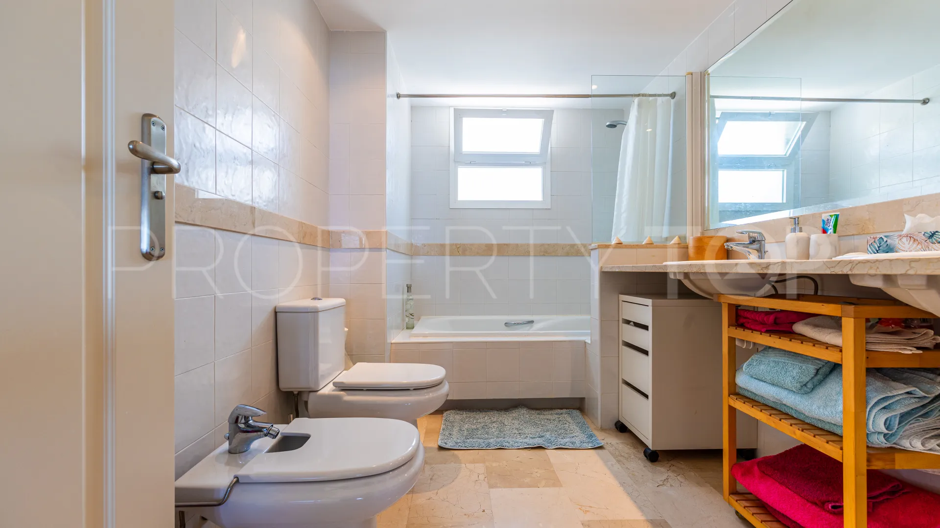 Calahonda, apartamento a la venta