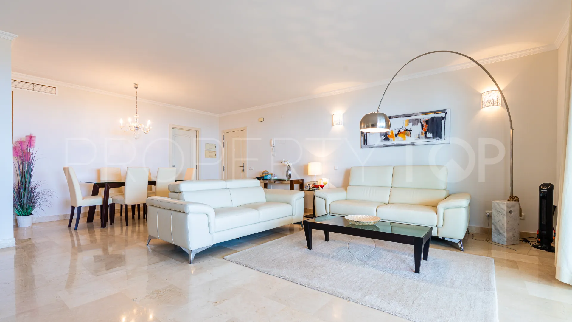 Calahonda, apartamento a la venta