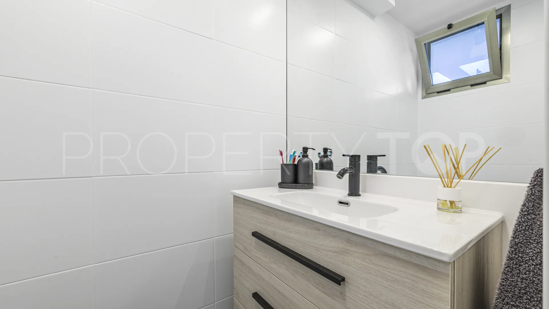 Cala de Mijas, Ático de 3 dormitorios en venta