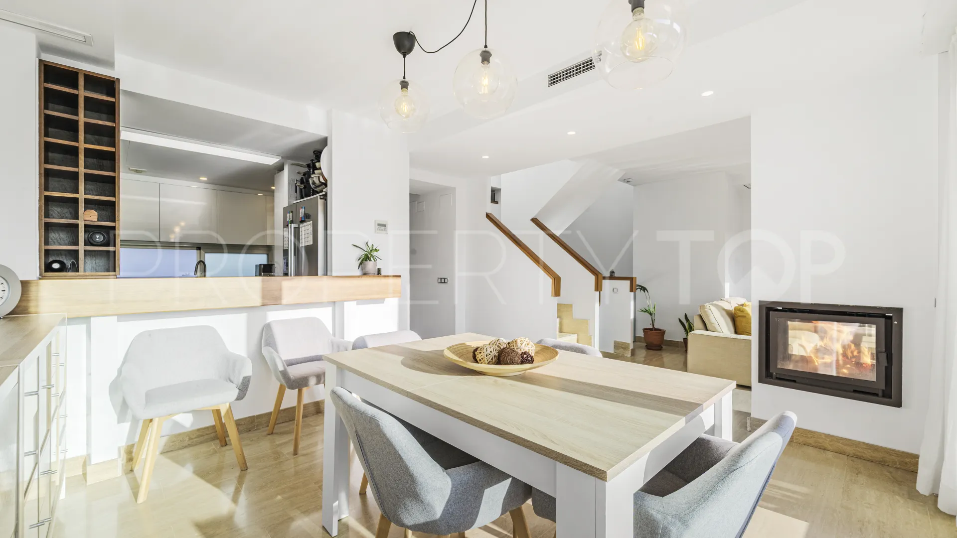 Cala de Mijas, Ático de 3 dormitorios en venta