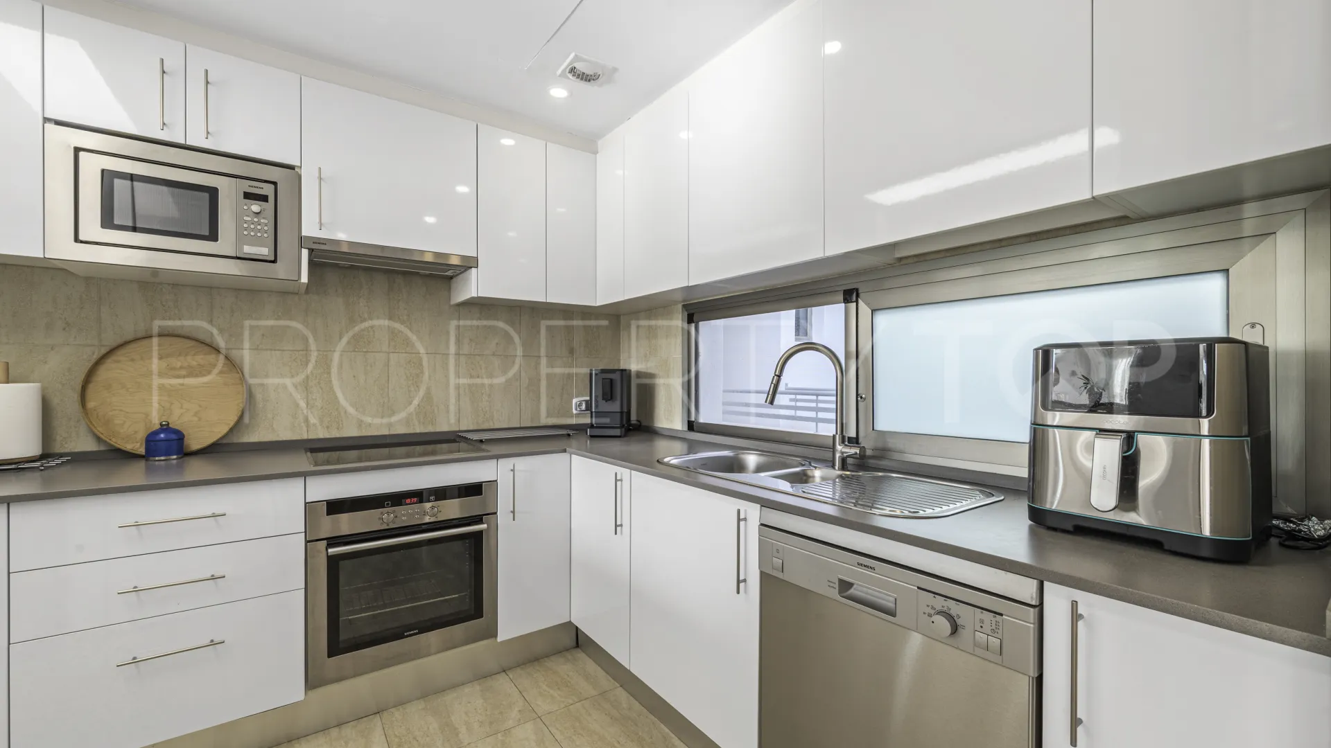 Cala de Mijas, Ático de 3 dormitorios en venta