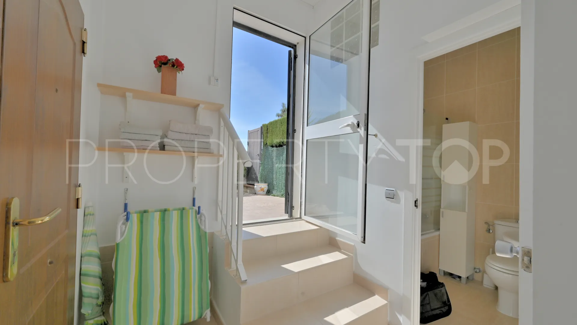 2 bedrooms ground floor apartment for sale in Calahonda
