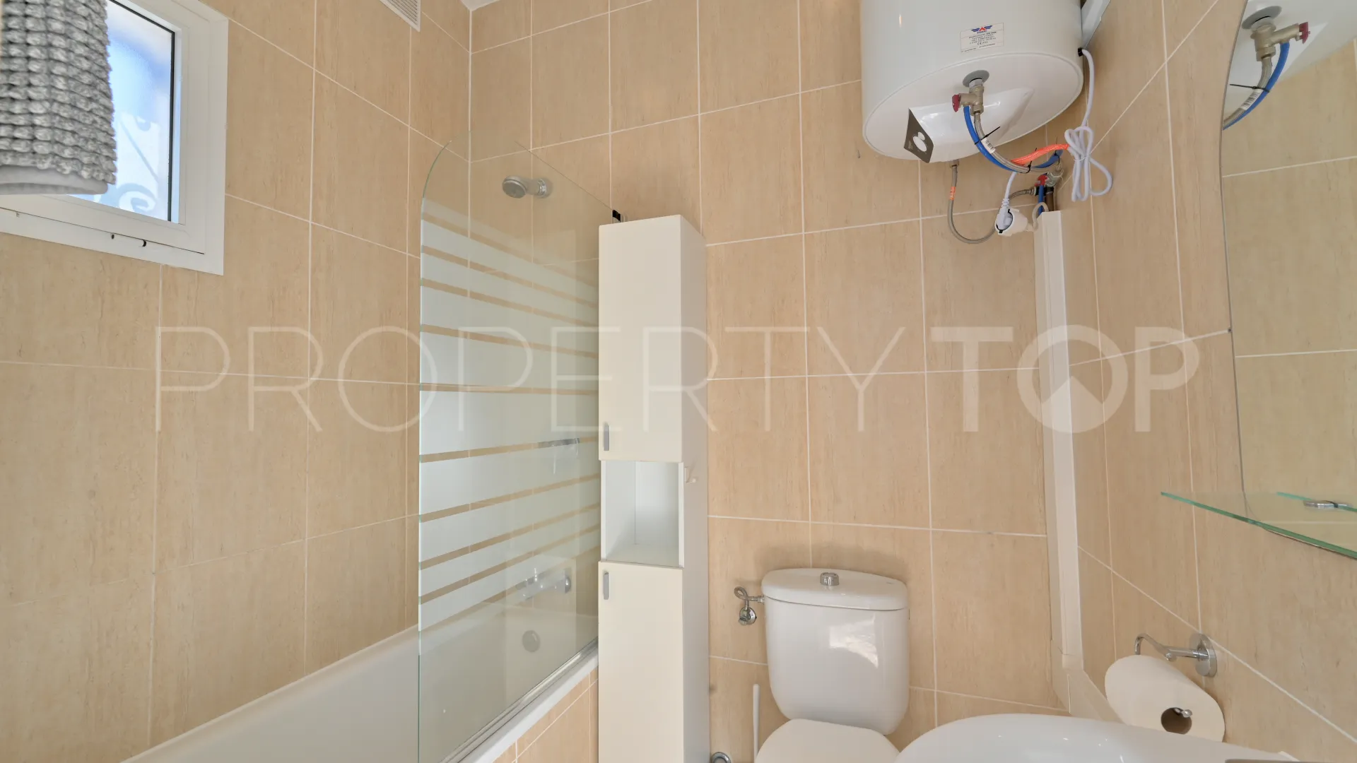 2 bedrooms ground floor apartment for sale in Calahonda