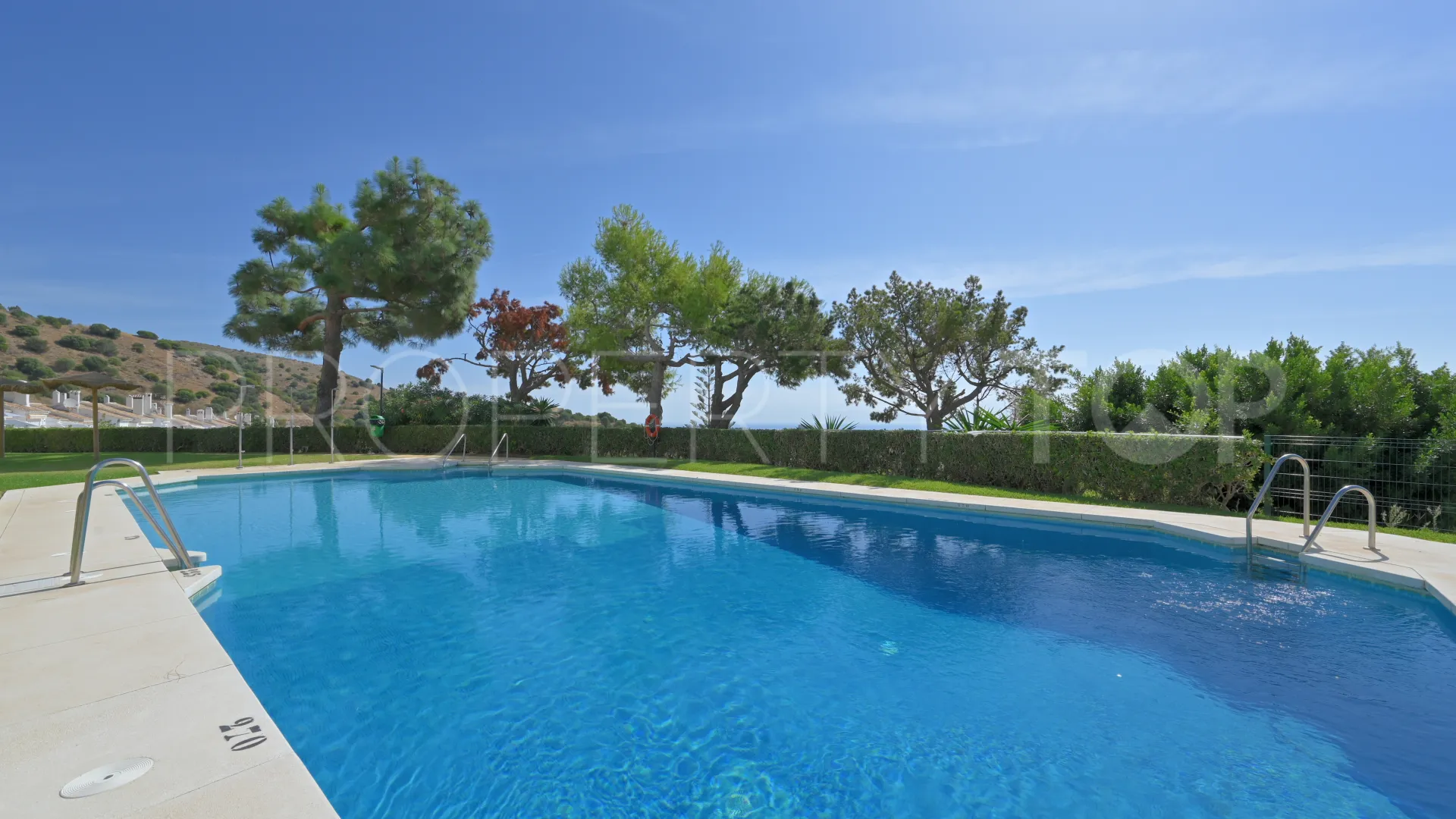 2 bedrooms ground floor apartment for sale in Calahonda