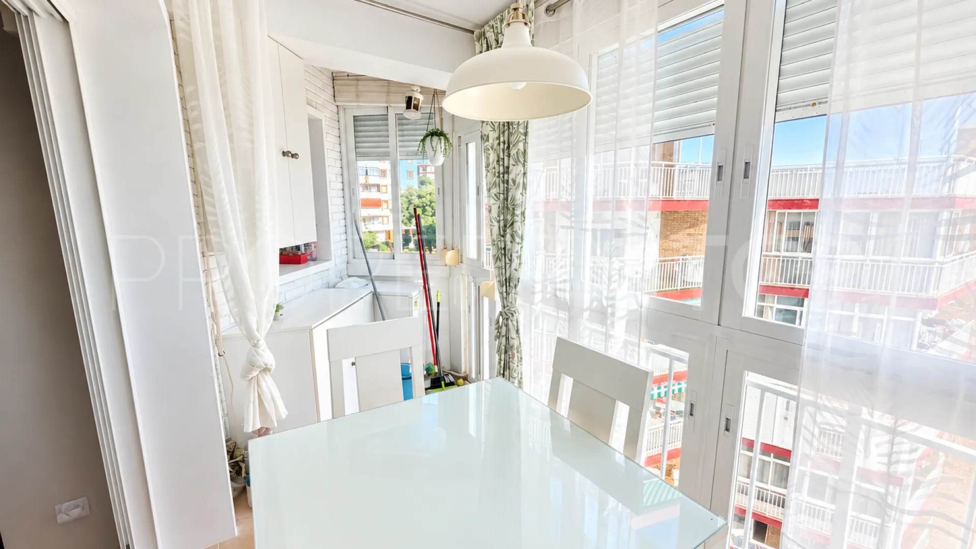 For sale apartment with 2 bedrooms in Torremolinos